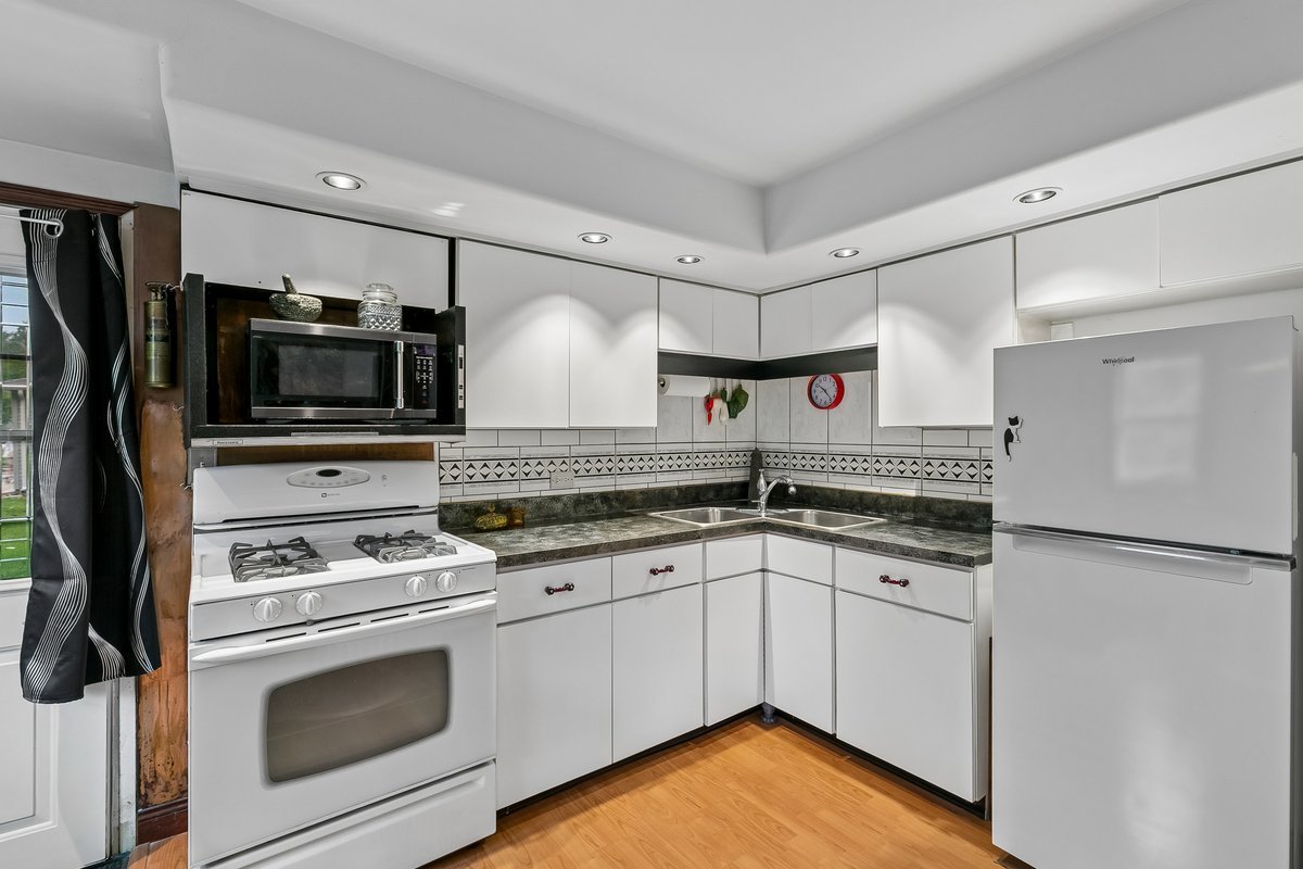 21139 Olympian Way Property Photo 3