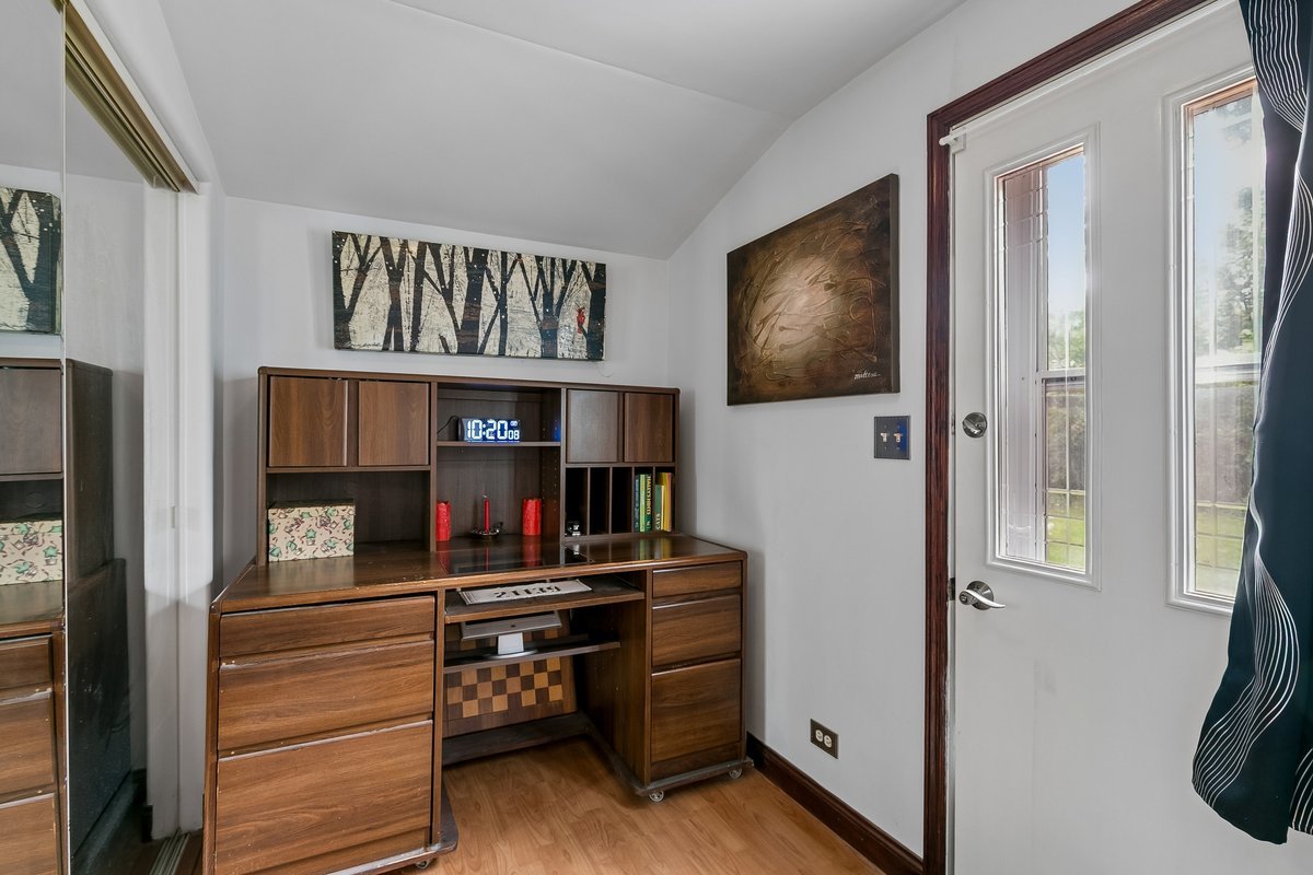 21139 Olympian Way Property Photo 9