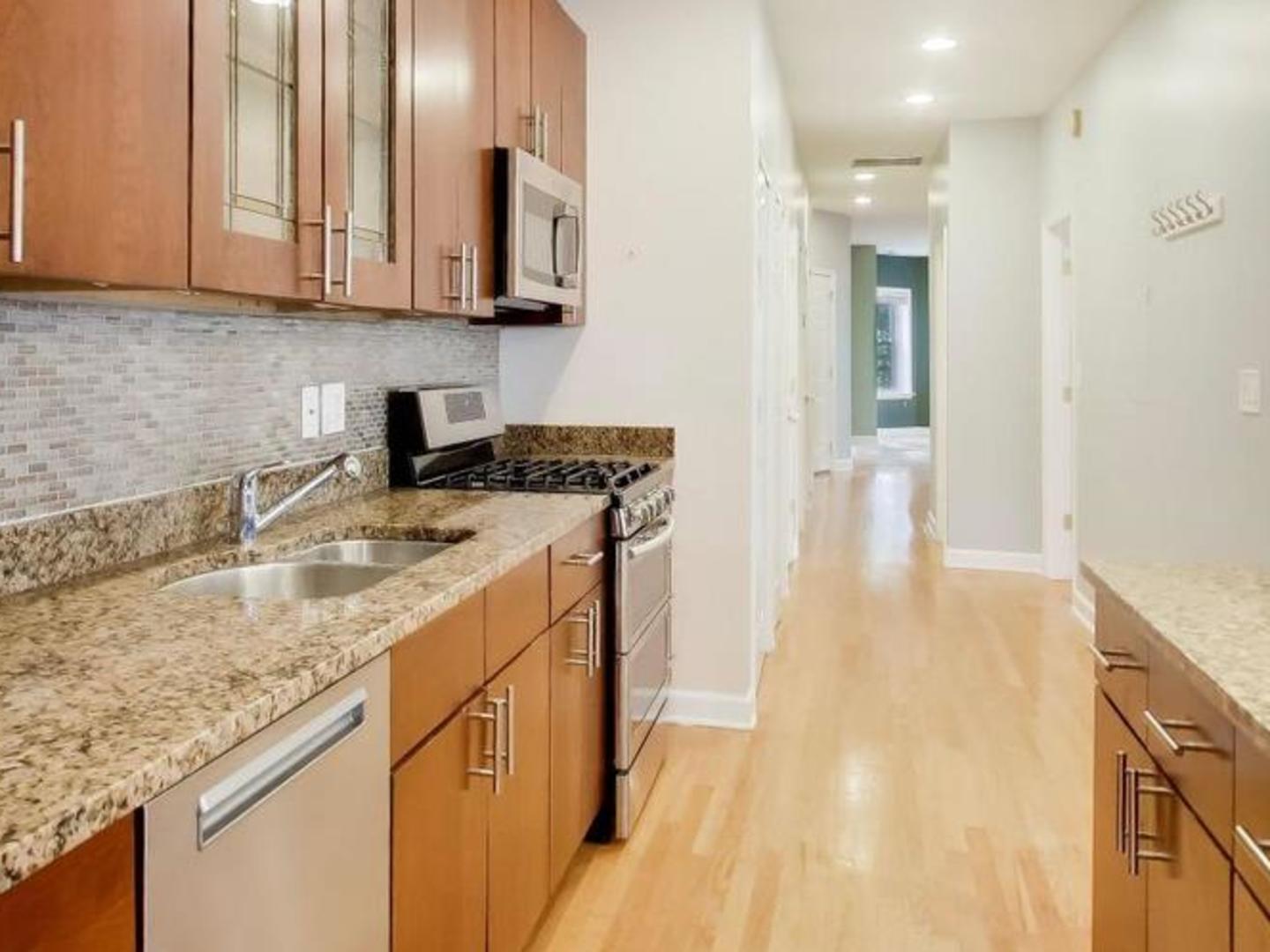 4253 N Mozart Street 3n Property Photo 9