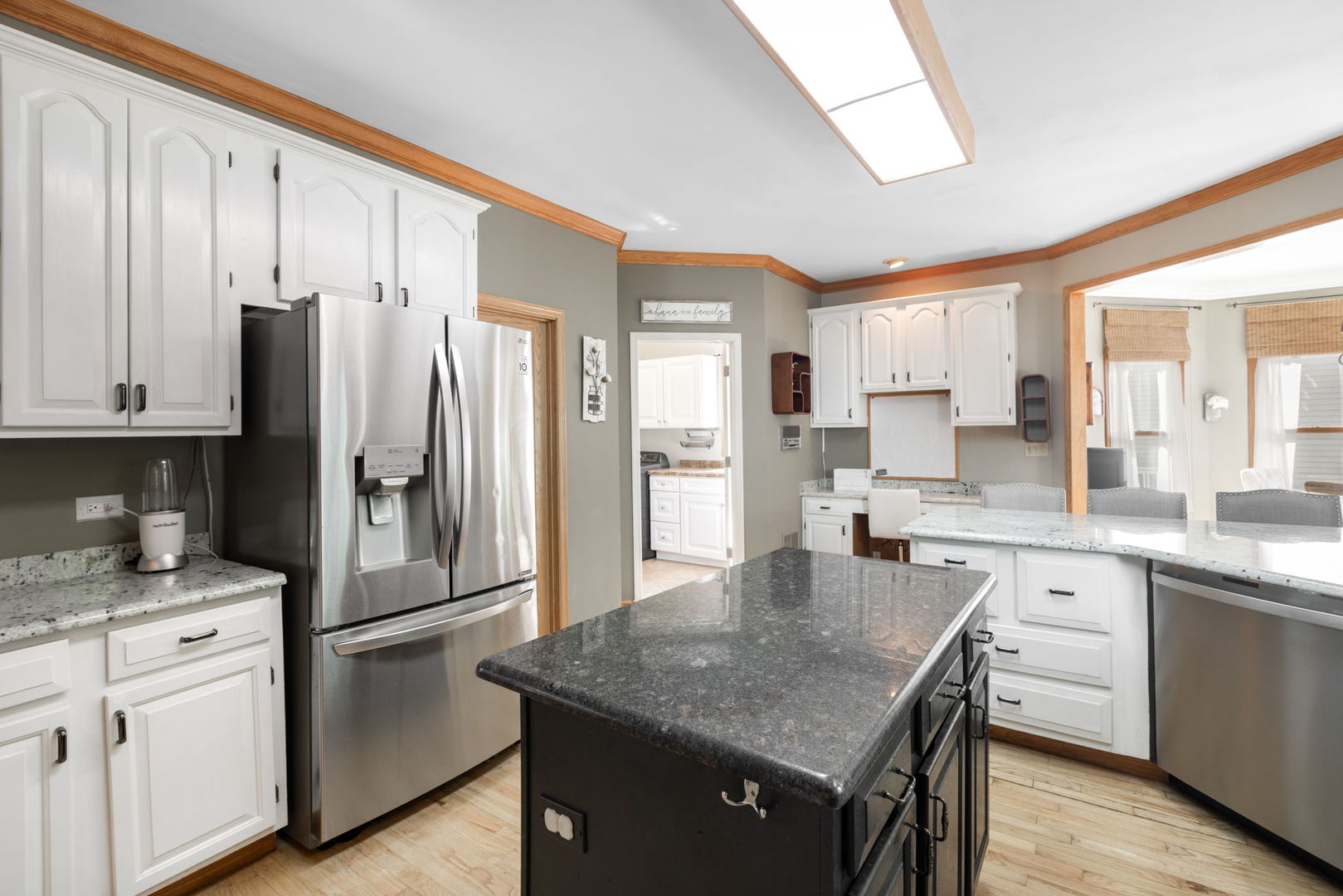 2020 Carlisle Street Property Photo 9