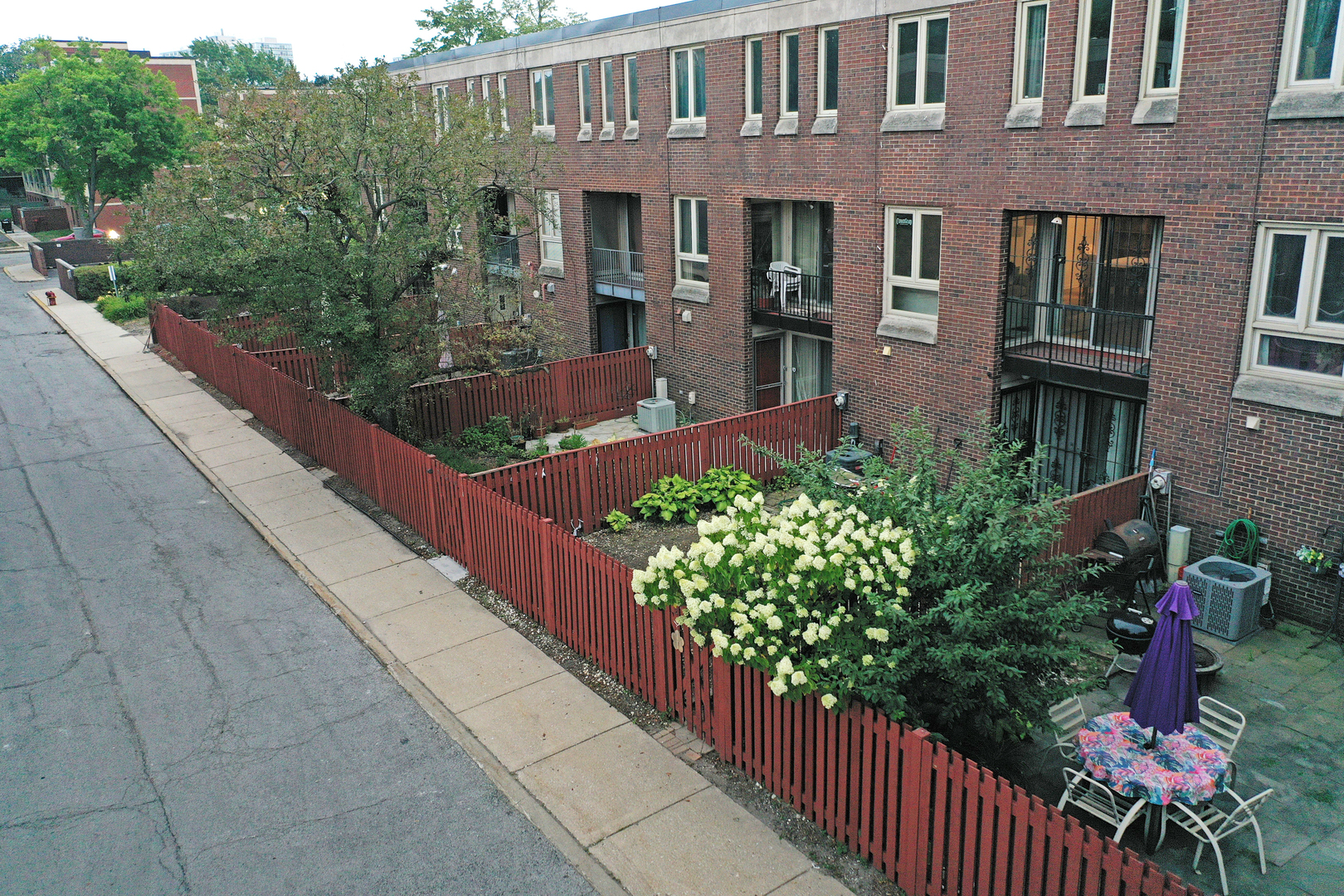 2731 S Michigan Avenue Property Photo 2