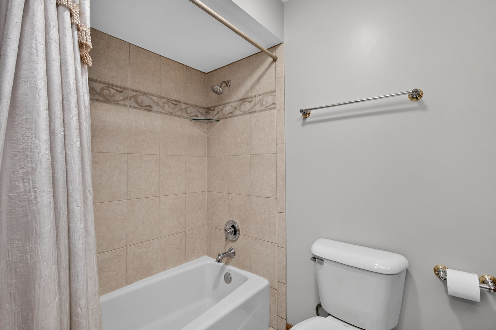 714 Cardinal Court Property Photo 10