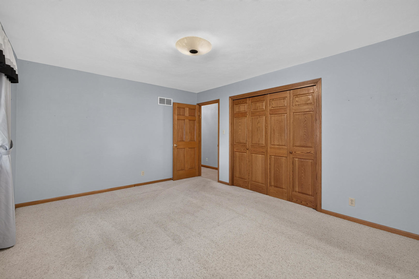 714 Cardinal Court Property Photo 16