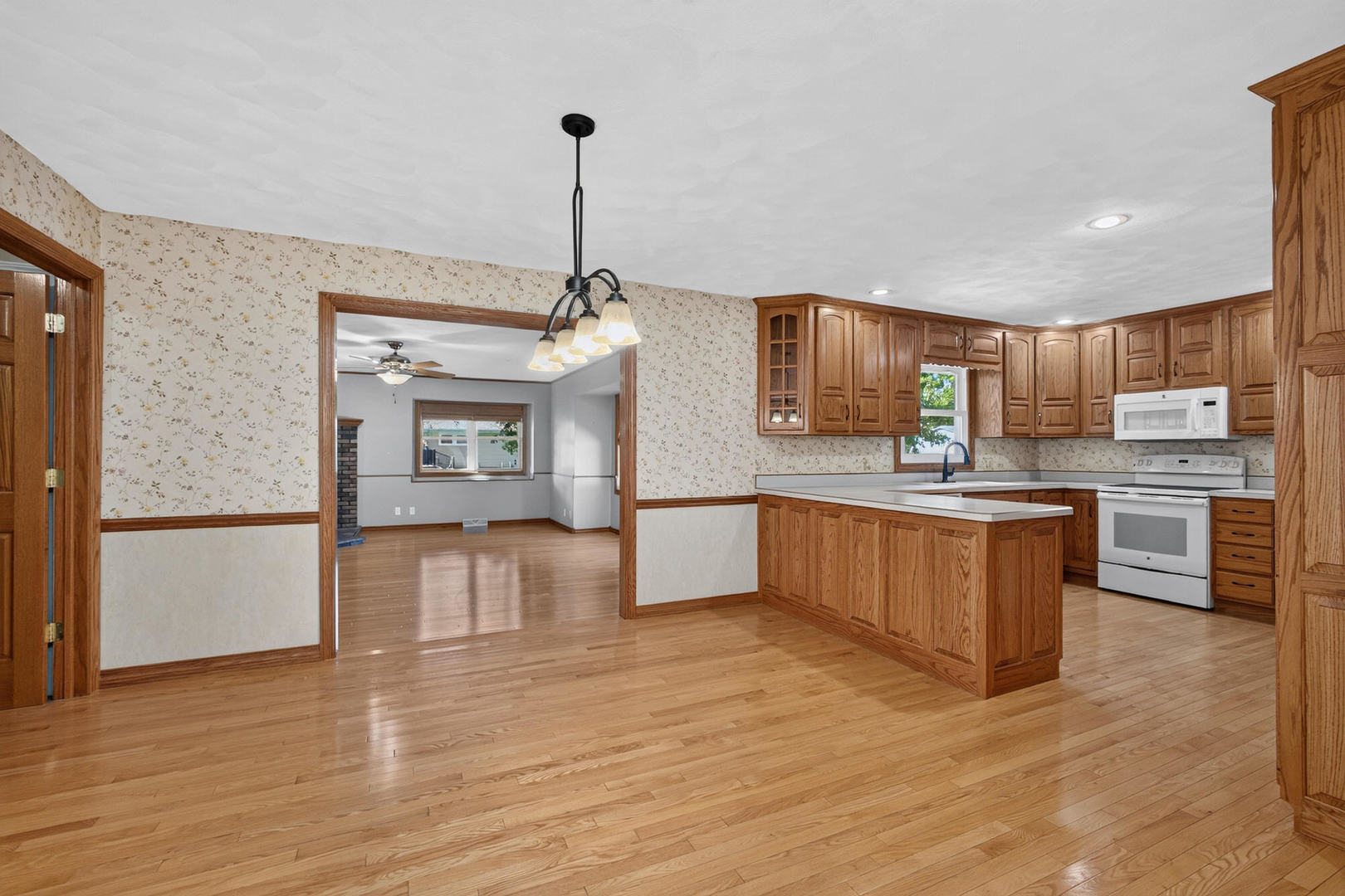 714 Cardinal Court Property Photo 17