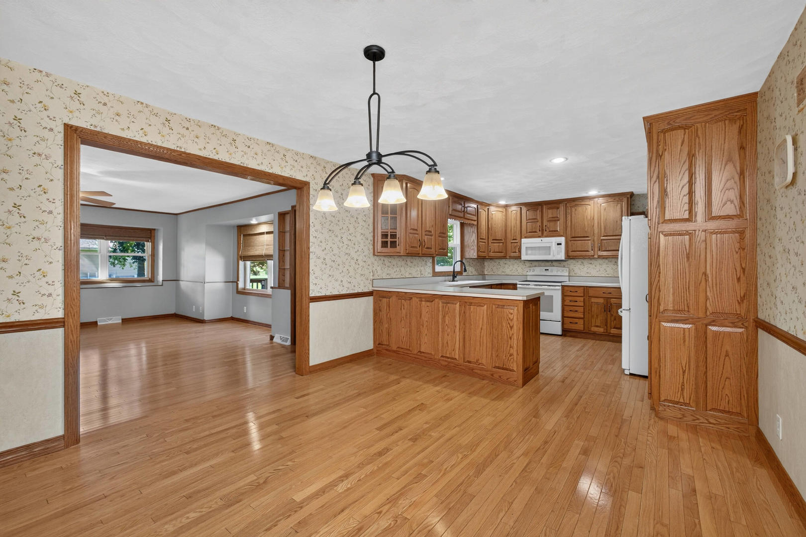 714 Cardinal Court Property Photo 18