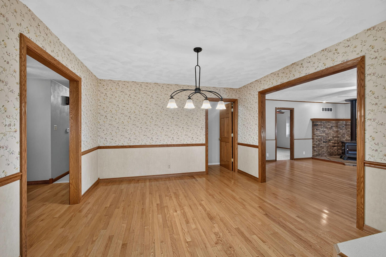 714 Cardinal Court Property Photo 22