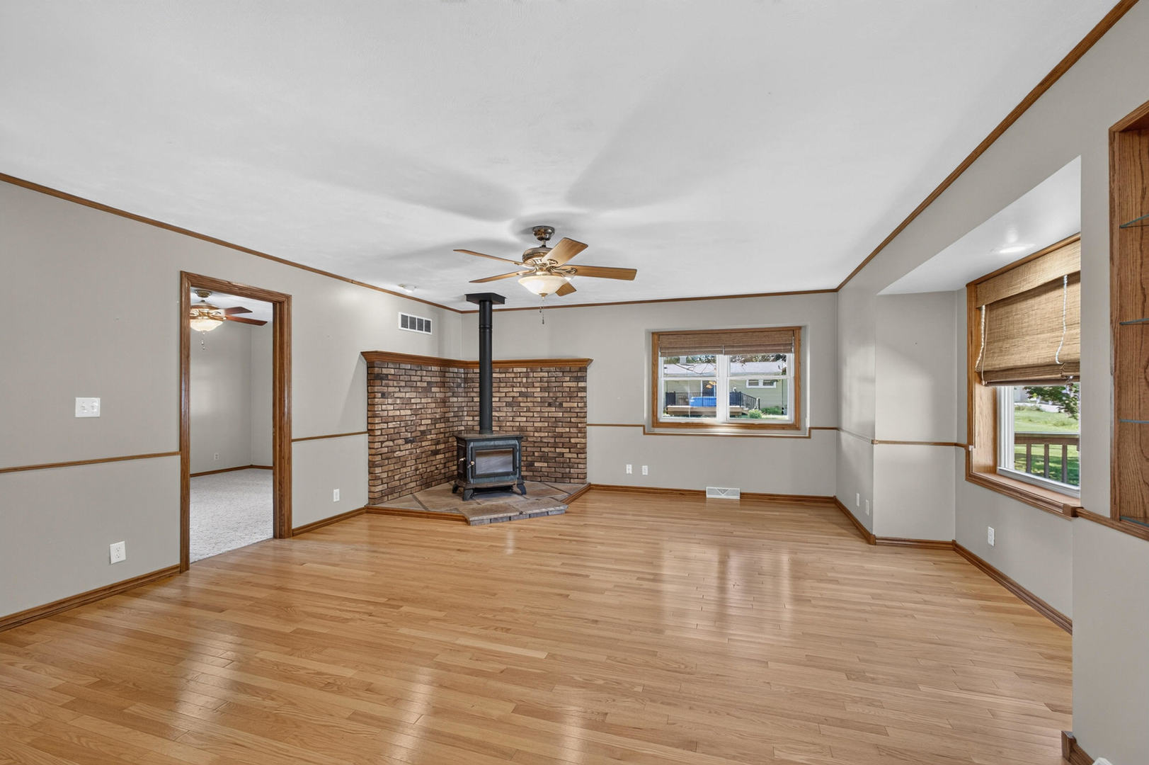 714 Cardinal Court Property Photo 23