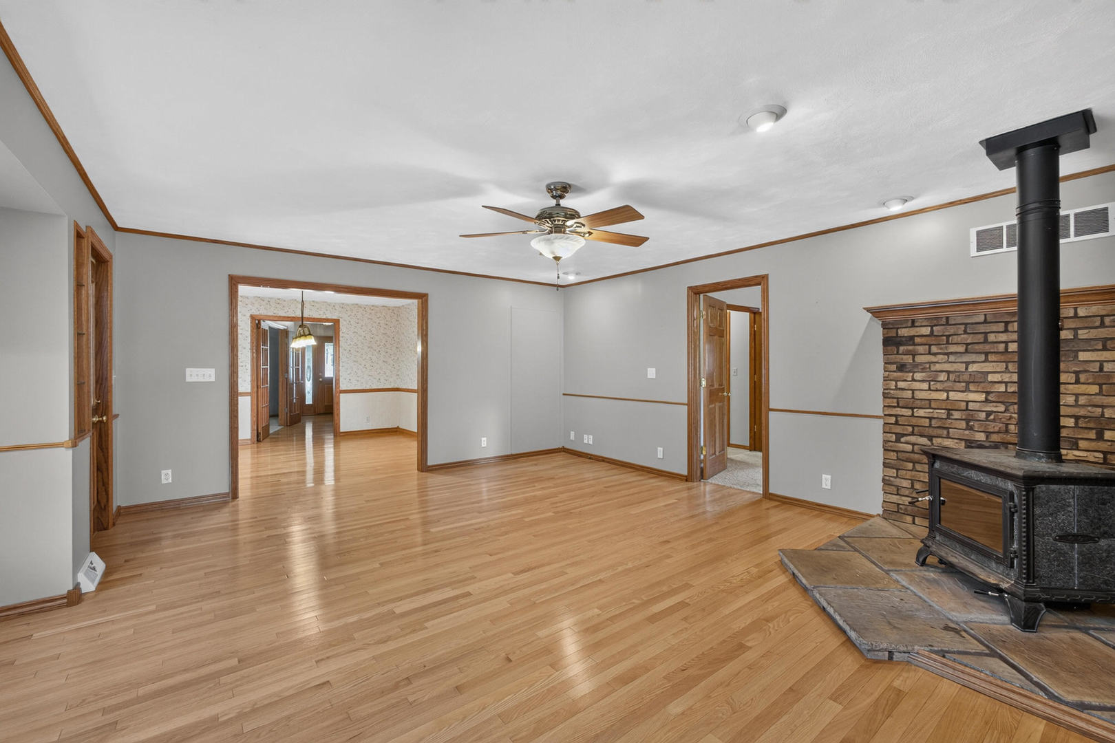 714 Cardinal Court Property Photo 25