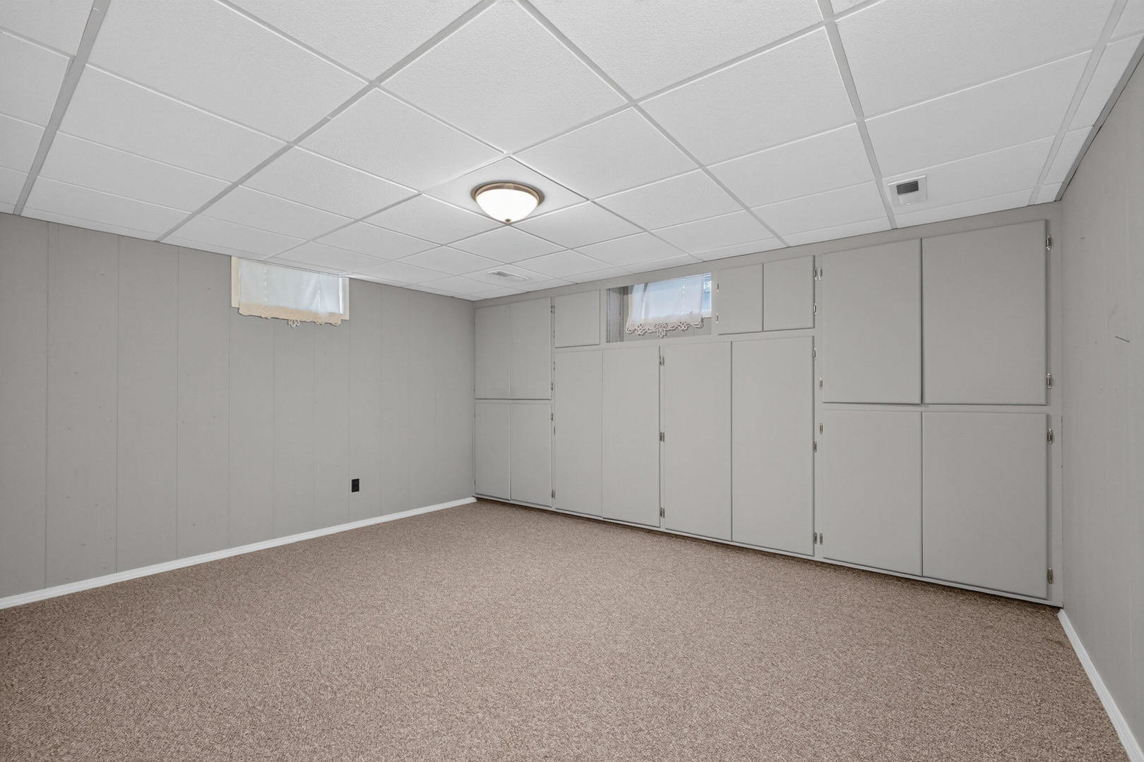 714 Cardinal Court Property Photo 42