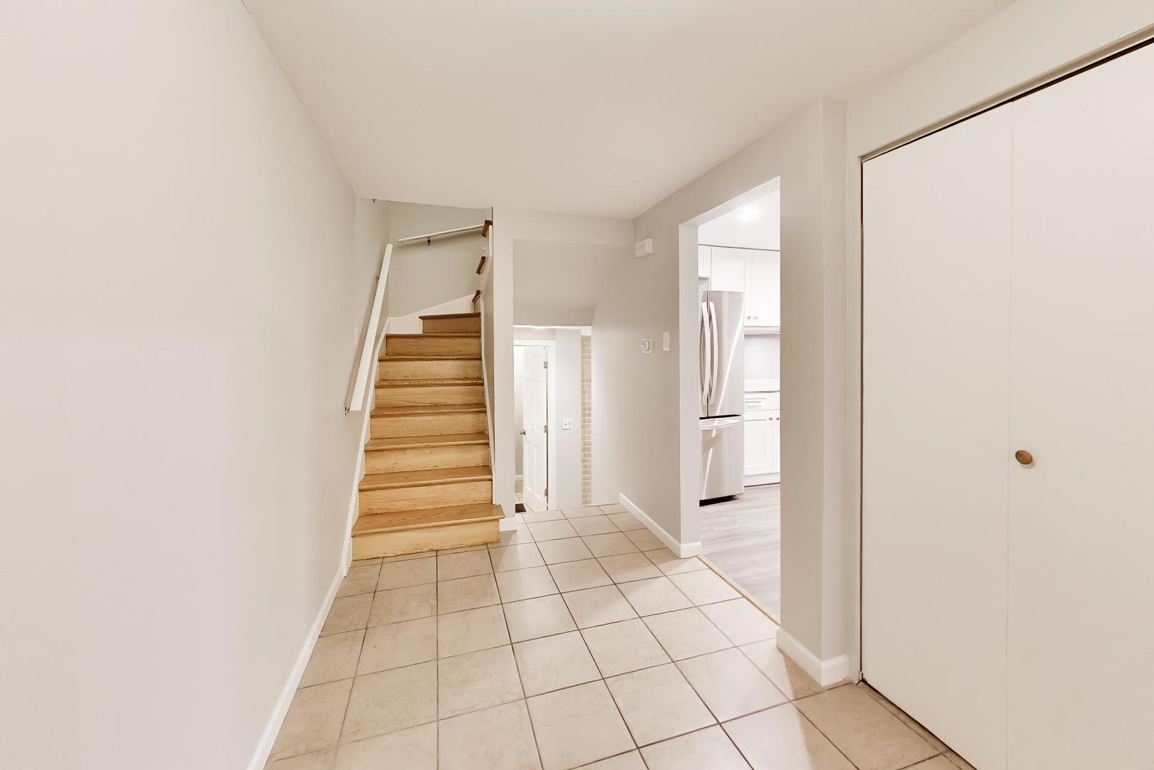 2117 E Gregory Street Property Photo 2