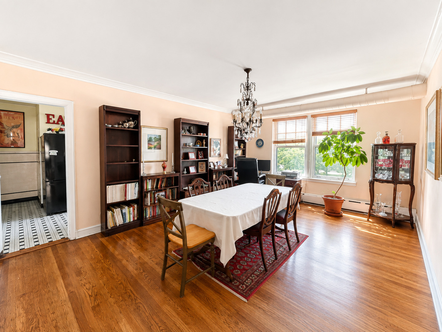 415 W Aldine Avenue 6a Property Photo 3