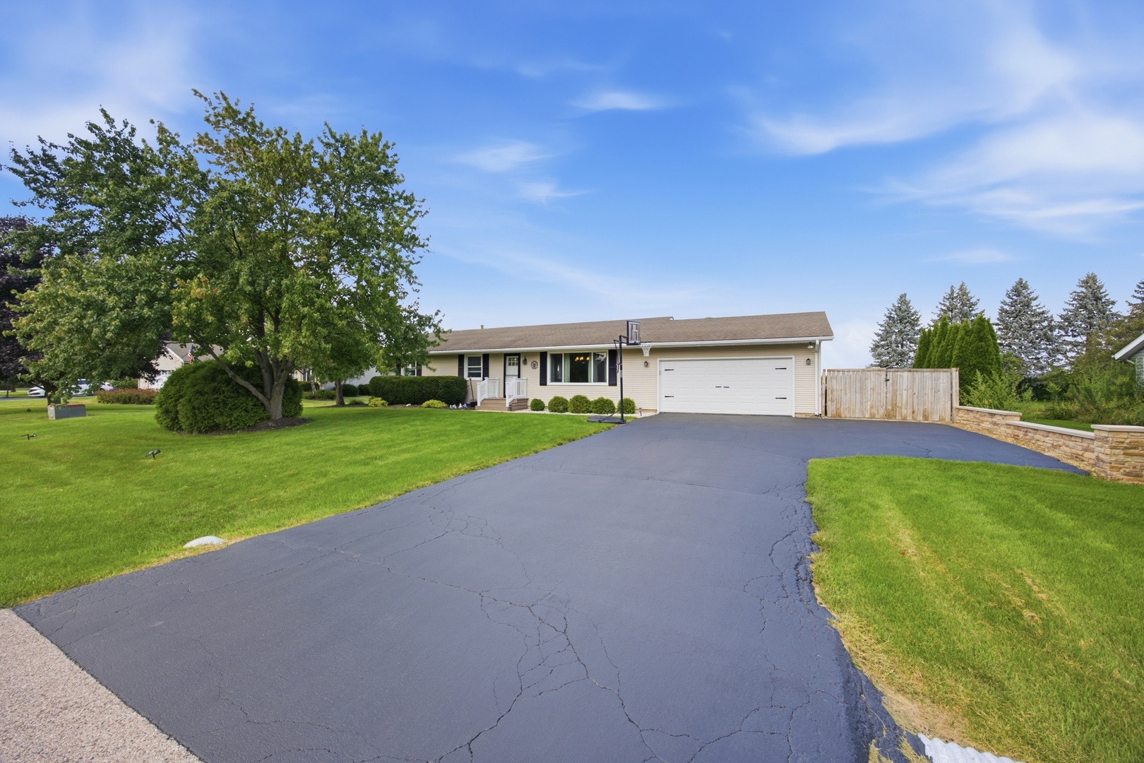 6058 Lora Lane Property Photo 1
