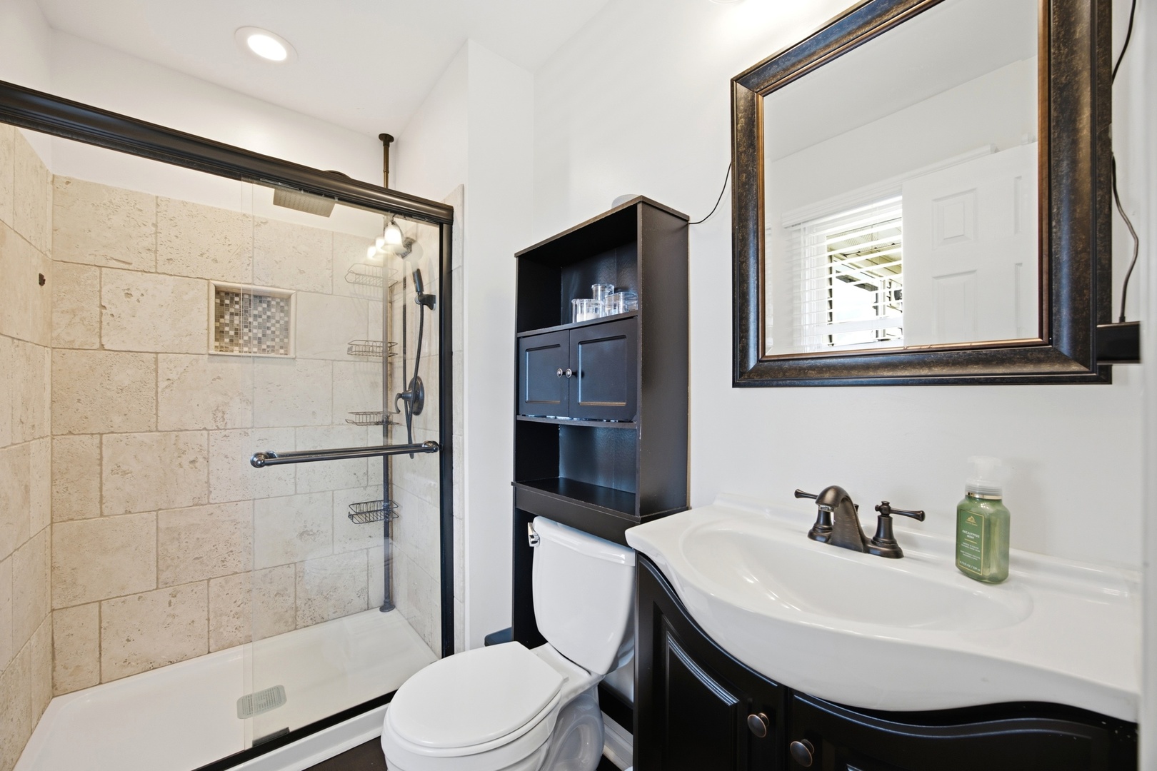 6058 Lora Lane Property Photo 13