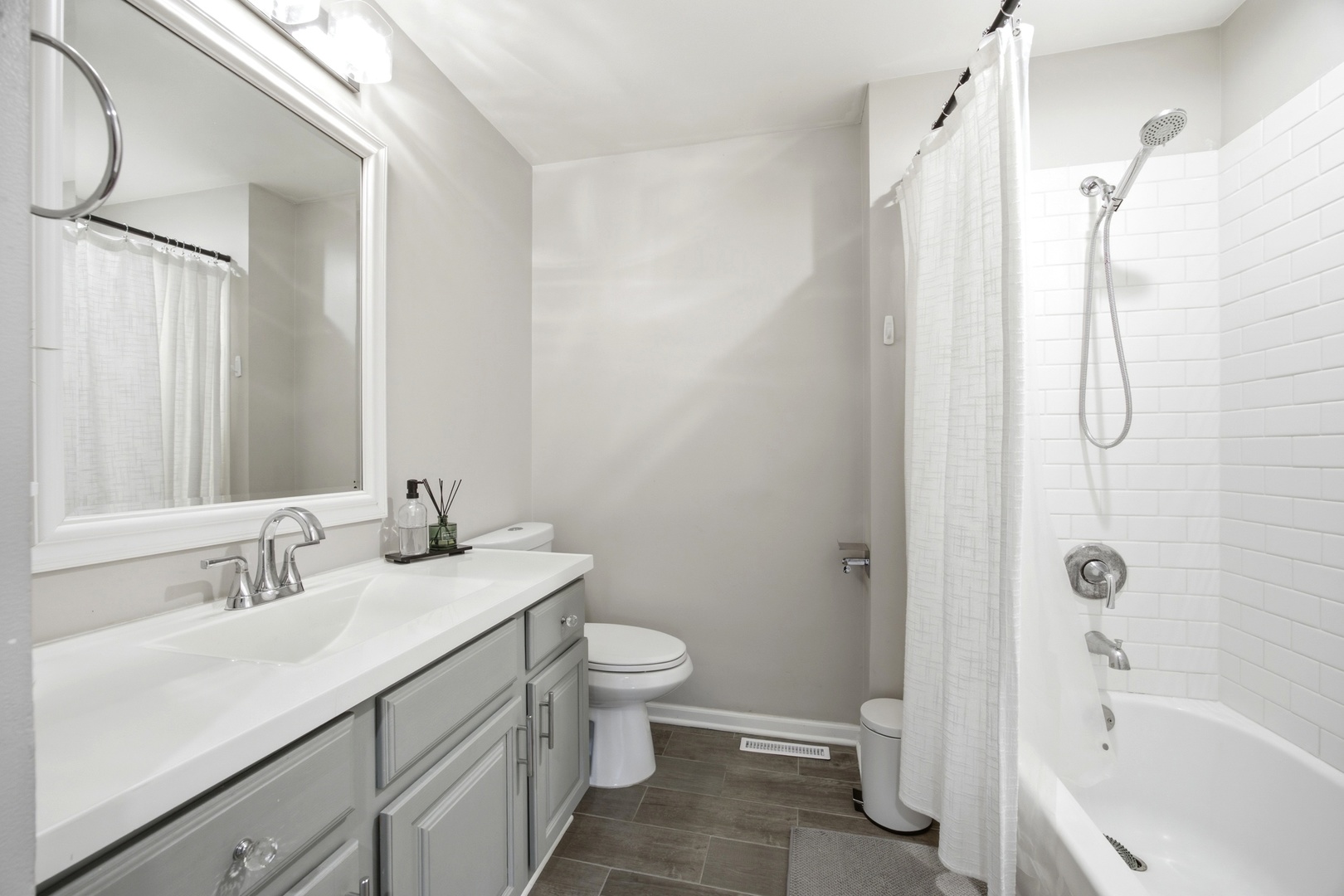 6058 Lora Lane Property Photo 15