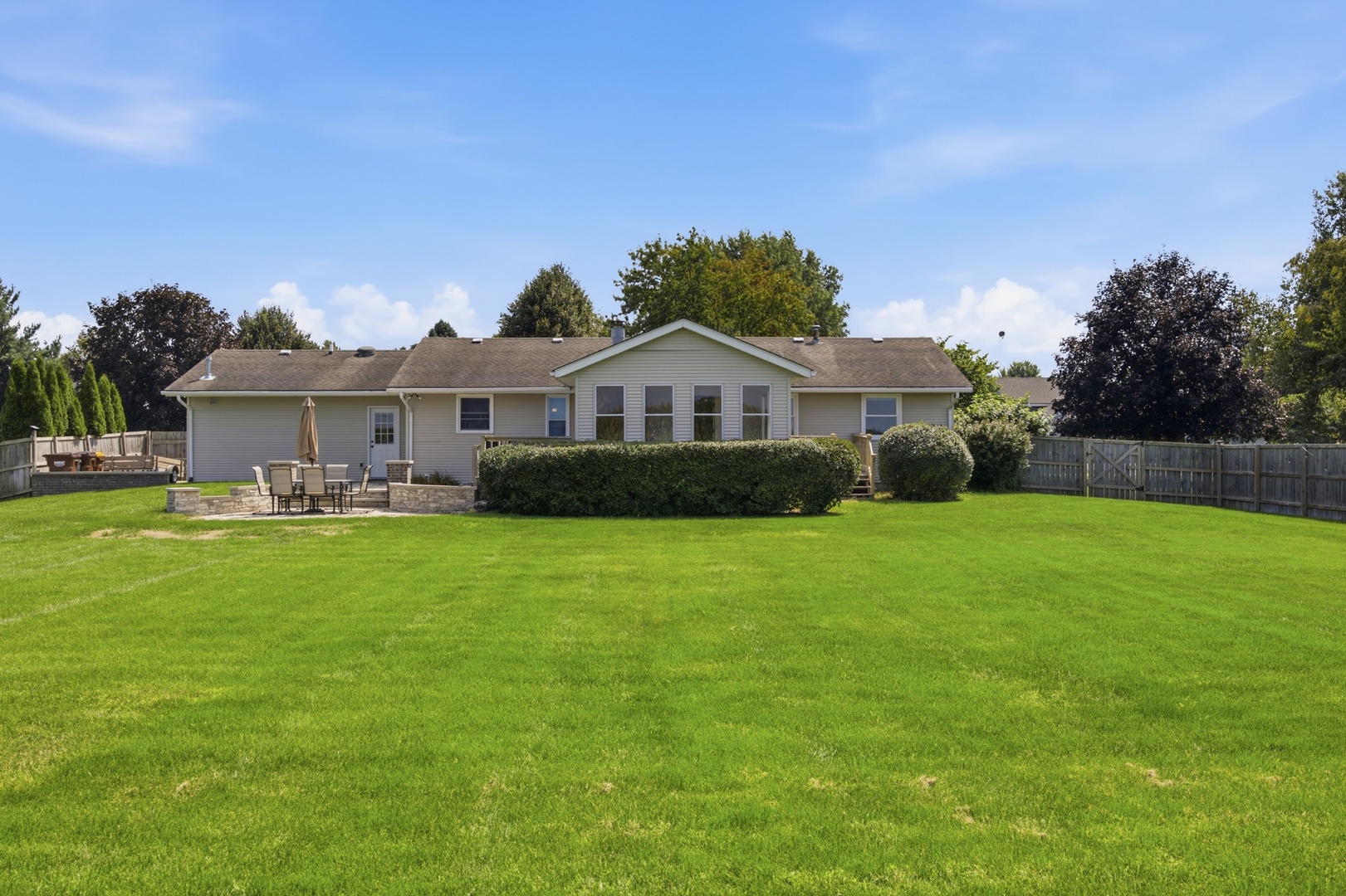 6058 Lora Lane Property Photo 29