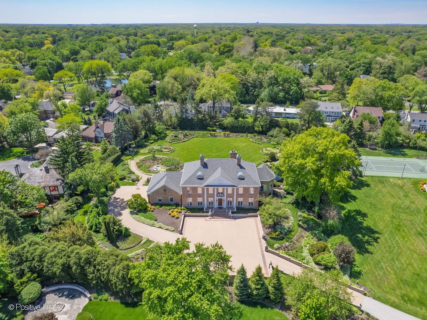 25w471 Plamondon Road Property Photo 4