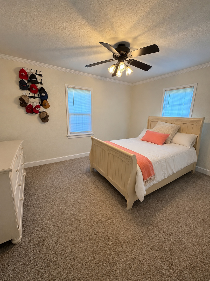 320 Anderson Street Property Photo 5