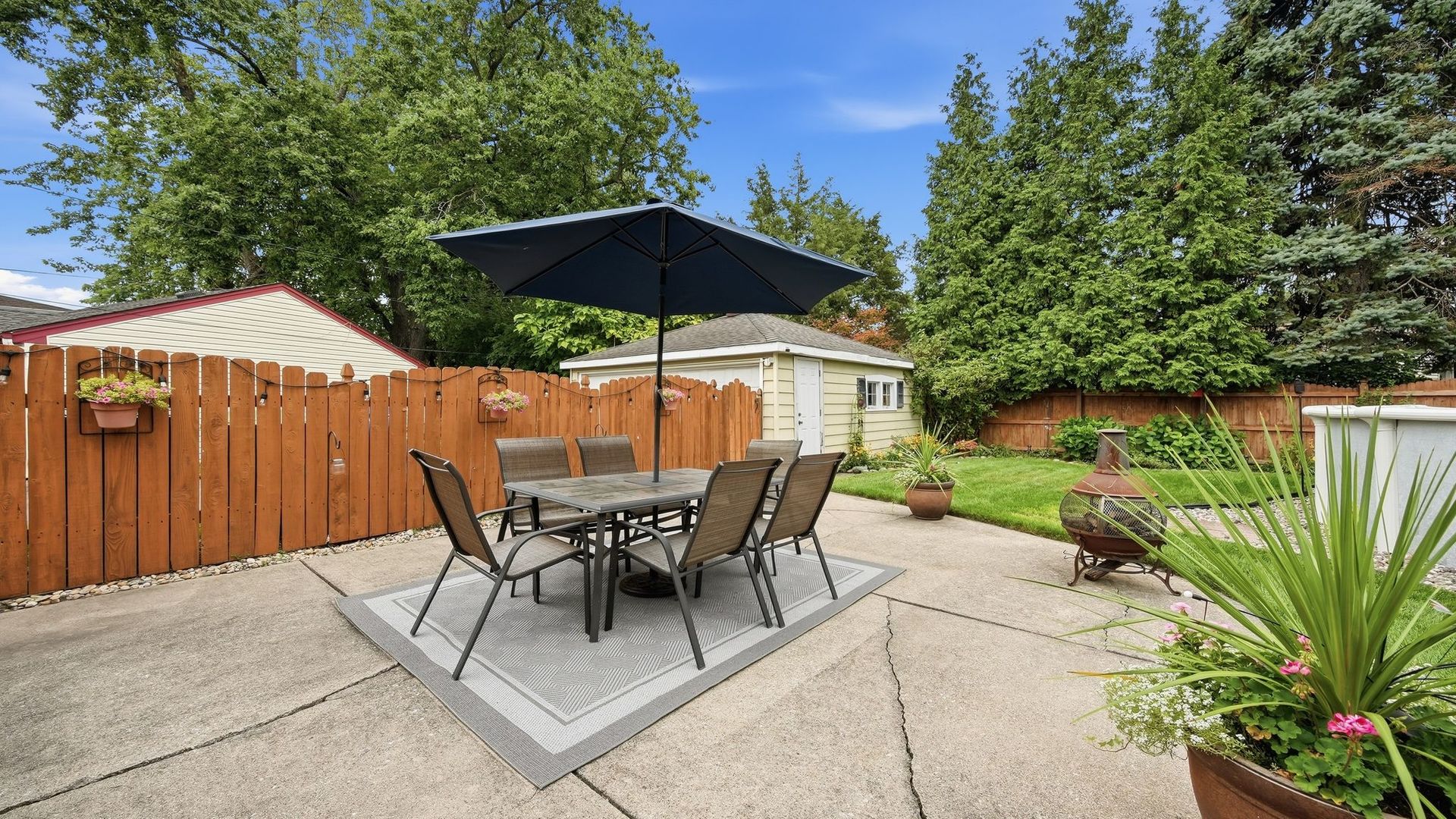 5325 Franklin Avenue Property Photo 35