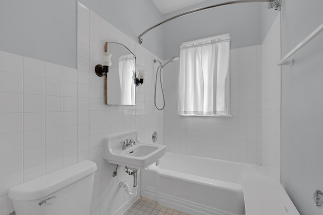 11236 S Talman Avenue Property Photo 7