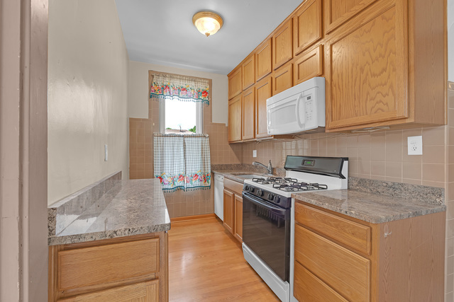 11236 S Talman Avenue Property Photo 14