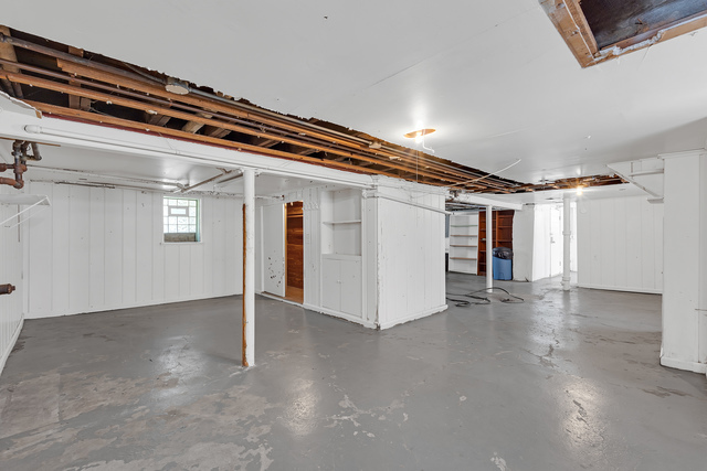 11236 S Talman Avenue Property Photo 16