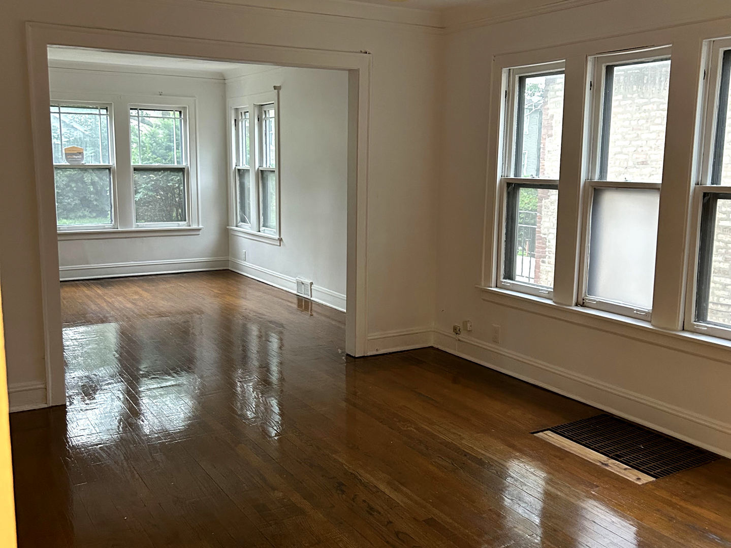 12018 S Wentworth Avenue Property Photo 2