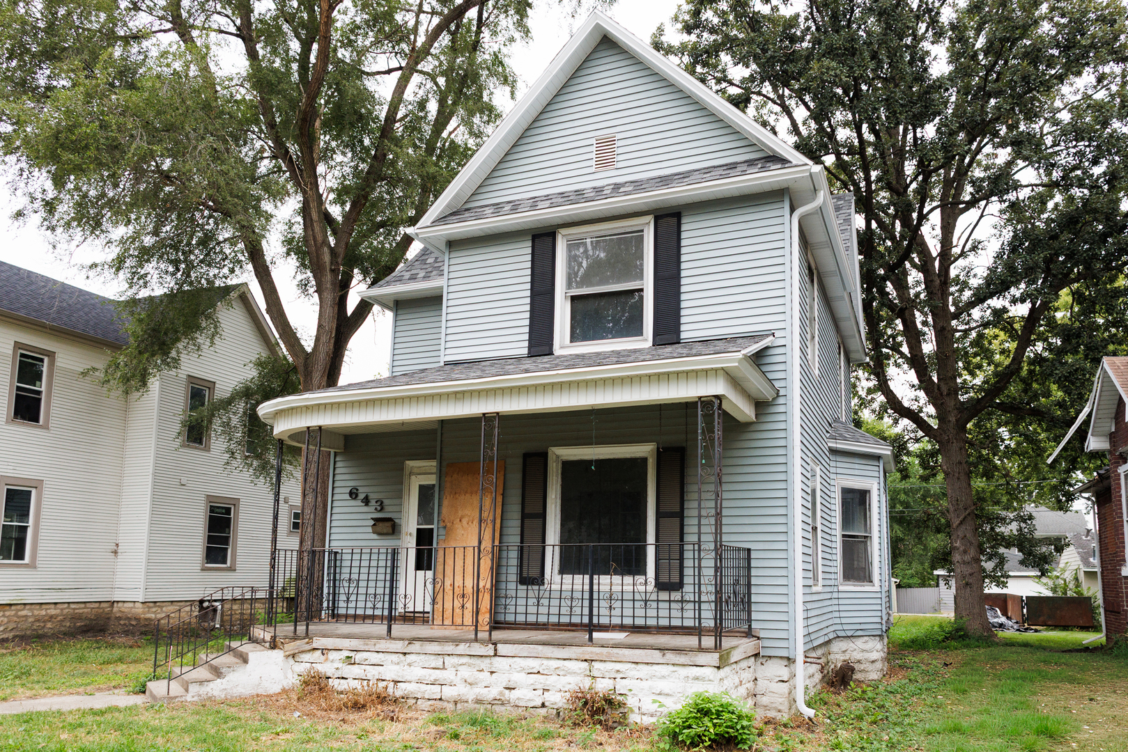 643 S Myrtle Avenue Property Photo 1
