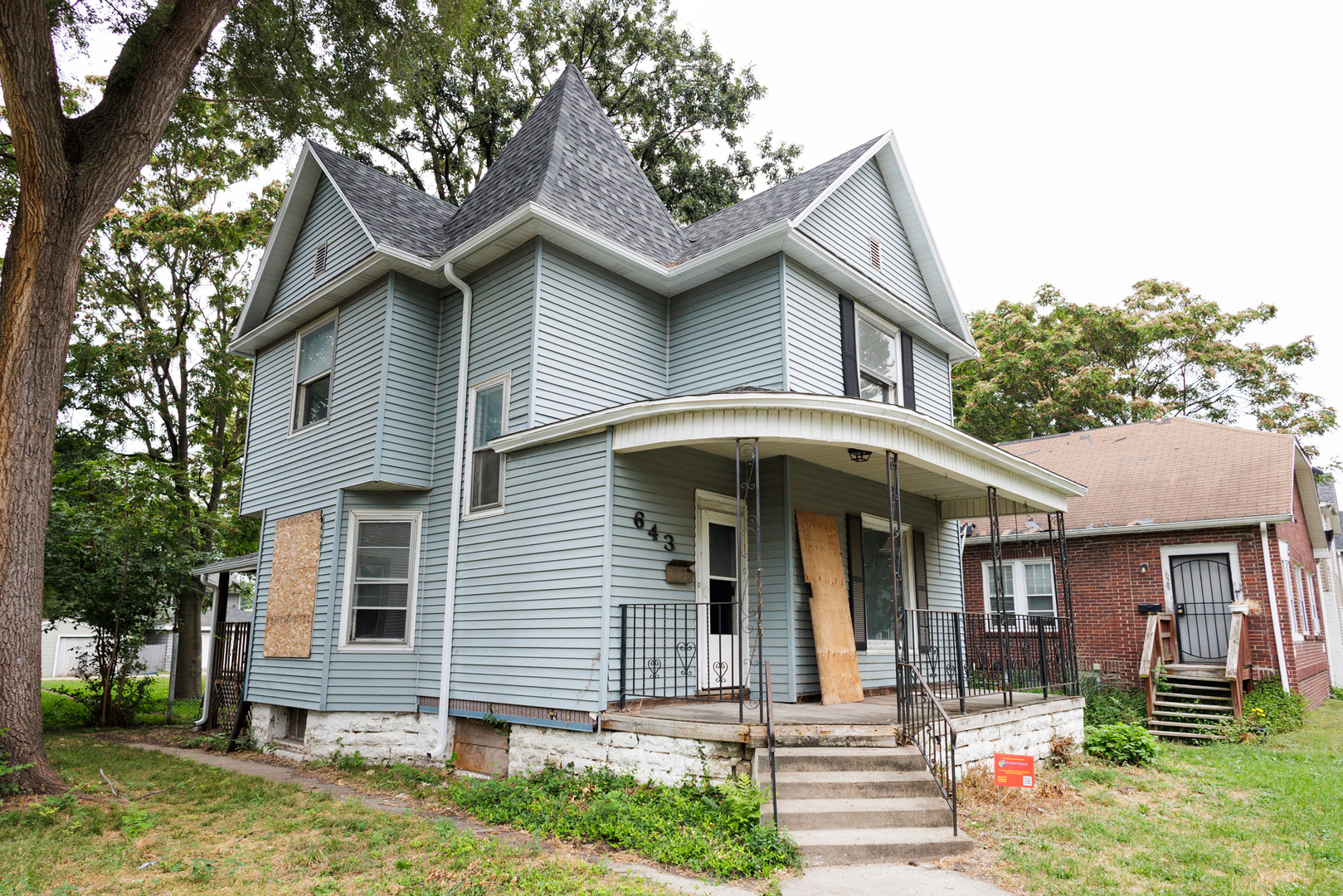 643 S Myrtle Avenue Property Photo 3