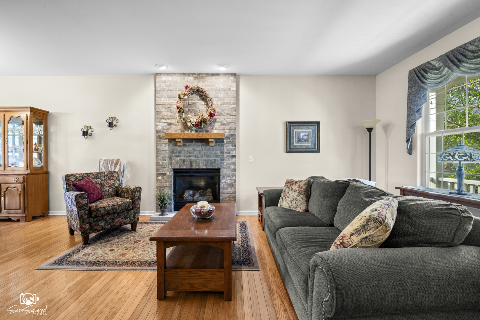 1590 Benzie Circle Property Photo 4