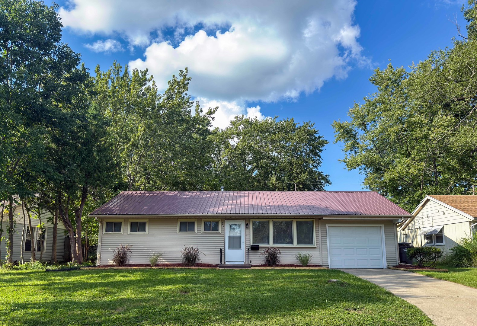 235 Dawn Avenue Property Photo 1