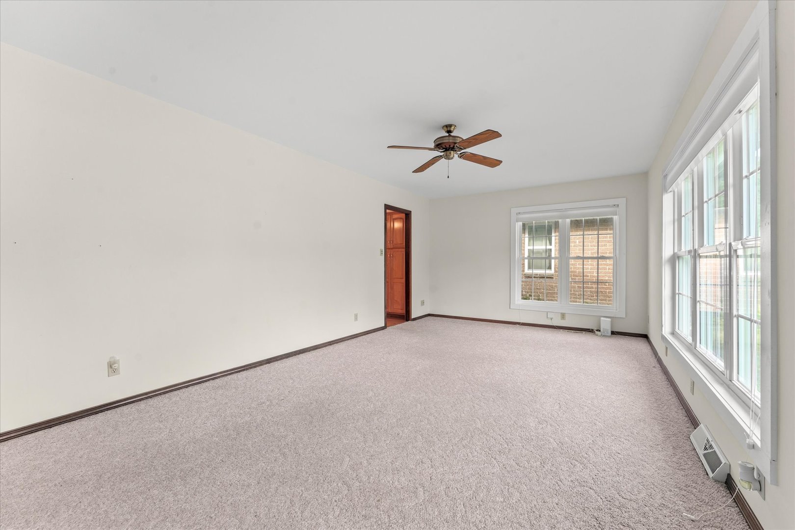 209 Augusta Drive Property Photo 6
