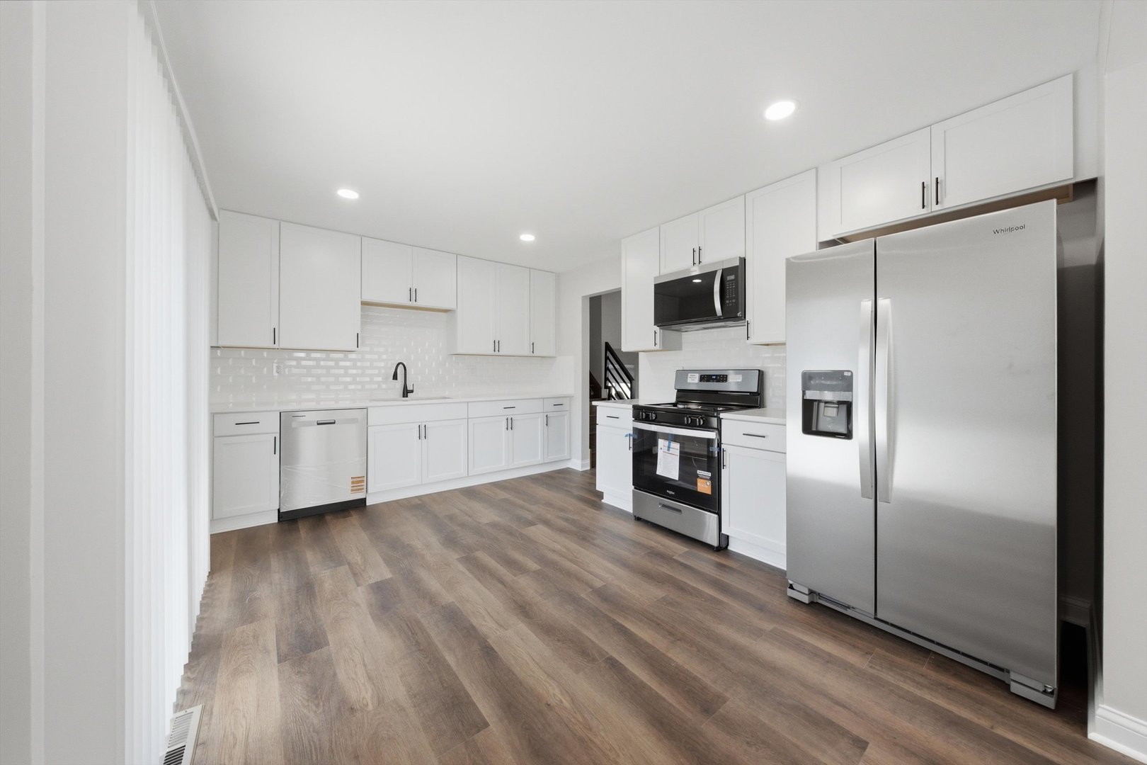 1103 E 166th Place Property Photo 11