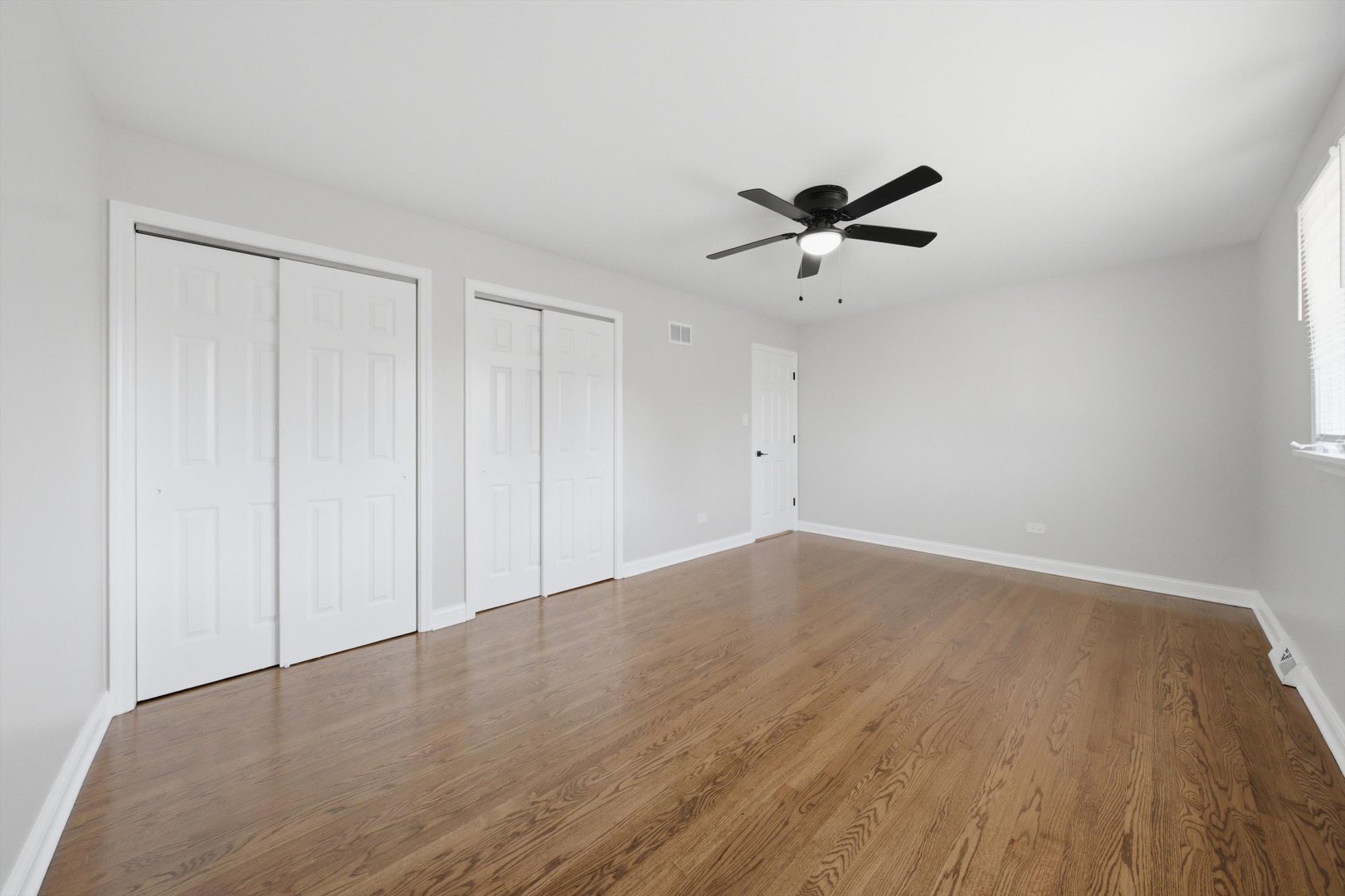 1103 E 166th Place Property Photo 21
