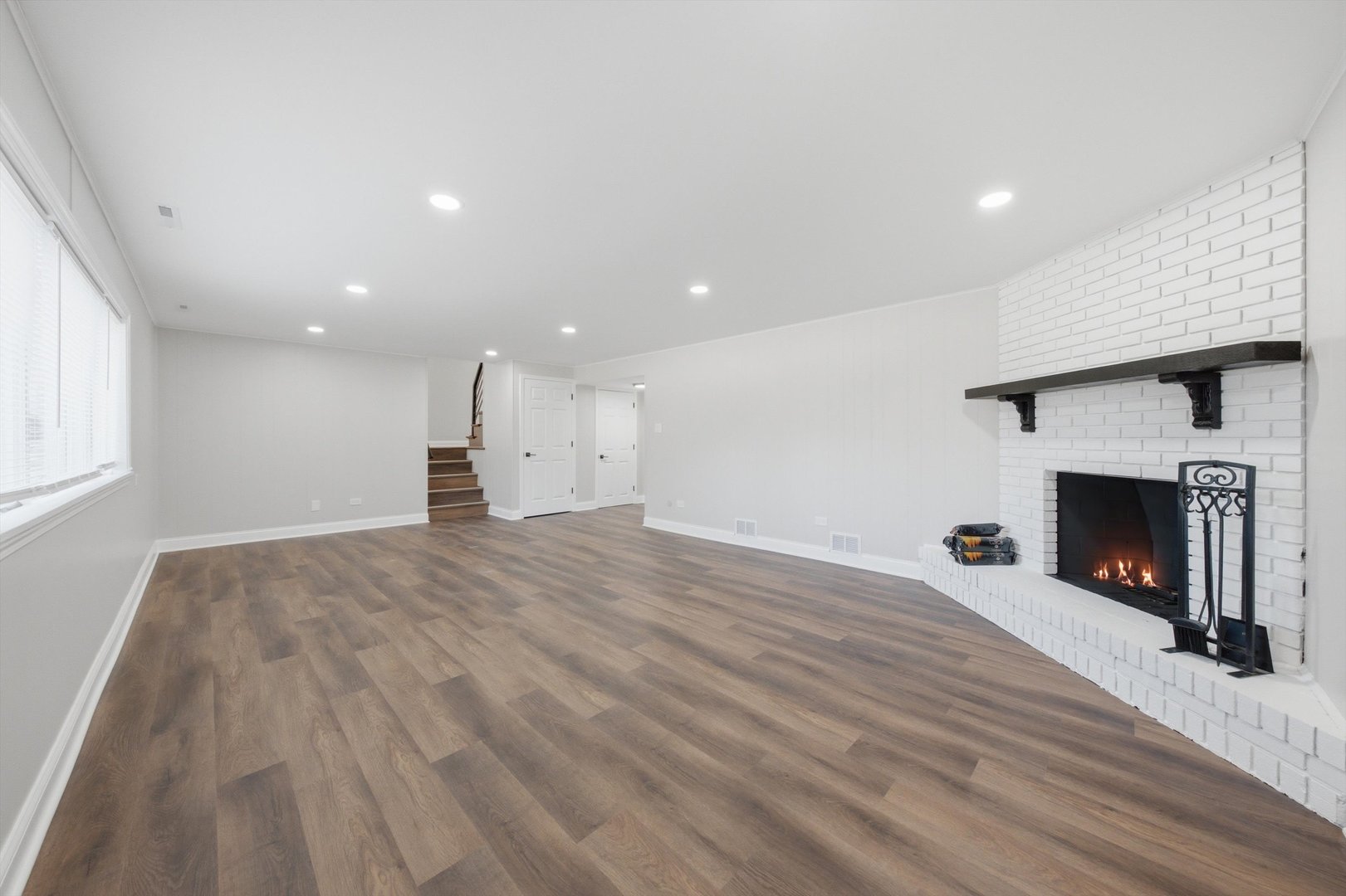 1103 E 166th Place Property Photo 36