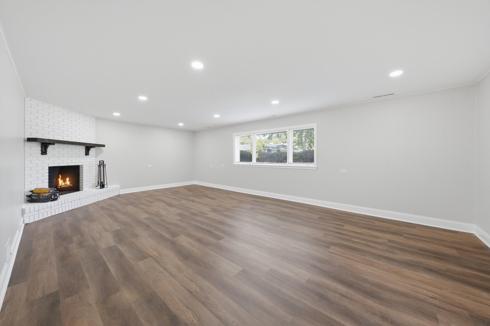 1103 E 166th Place Property Photo 37
