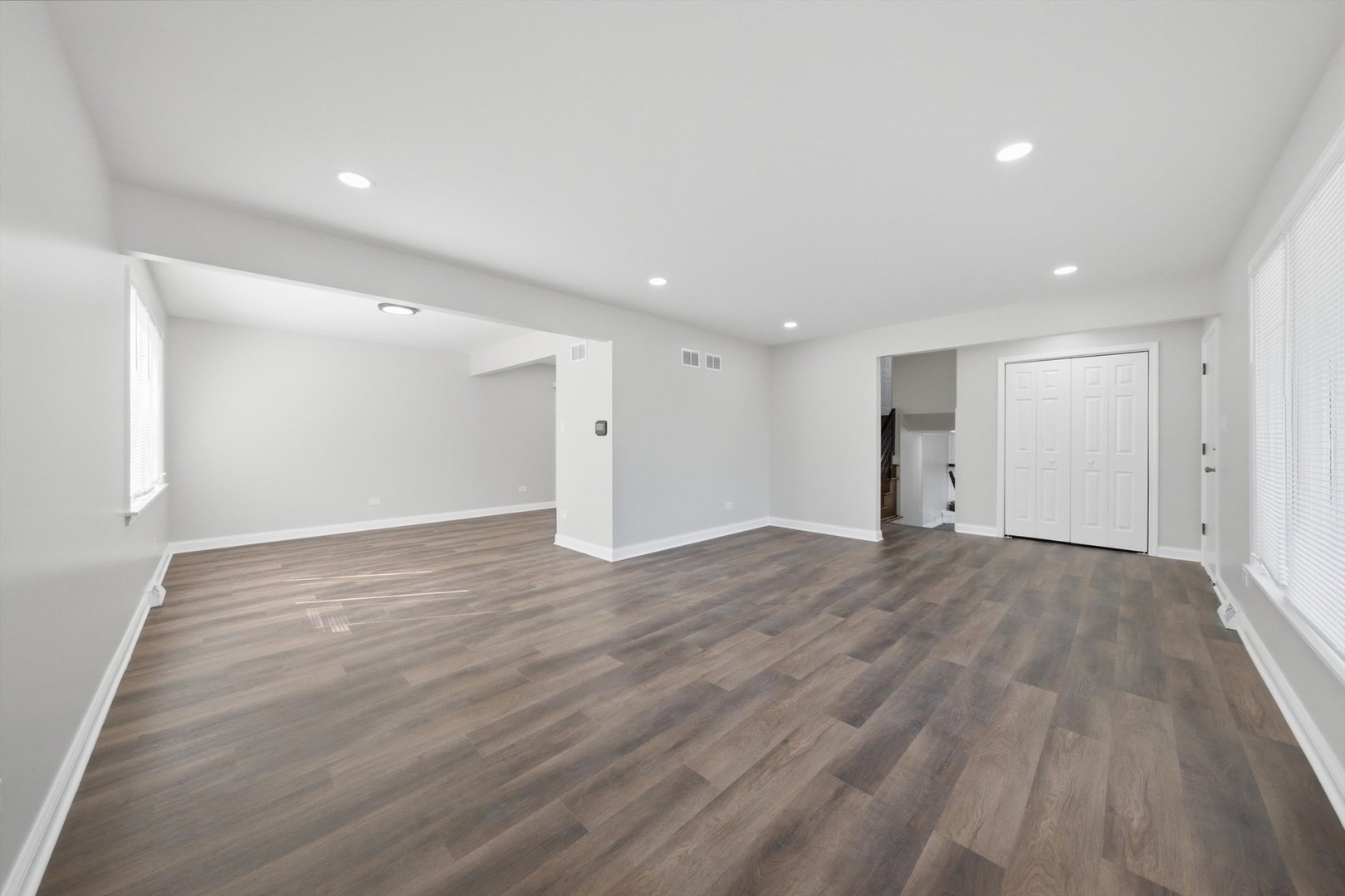 1103 E 166th Place Property Photo 40