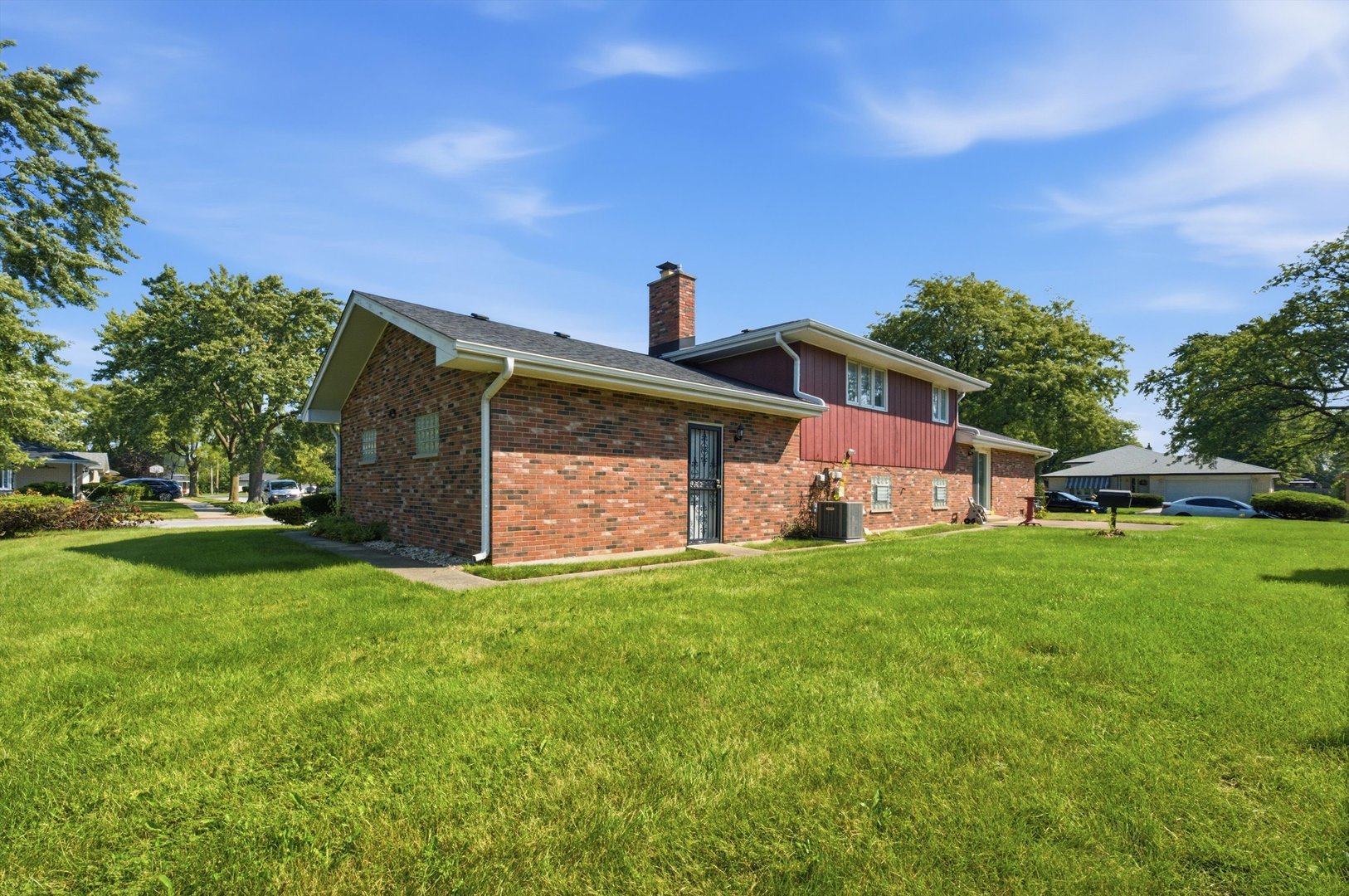1103 E 166th Place Property Photo 44
