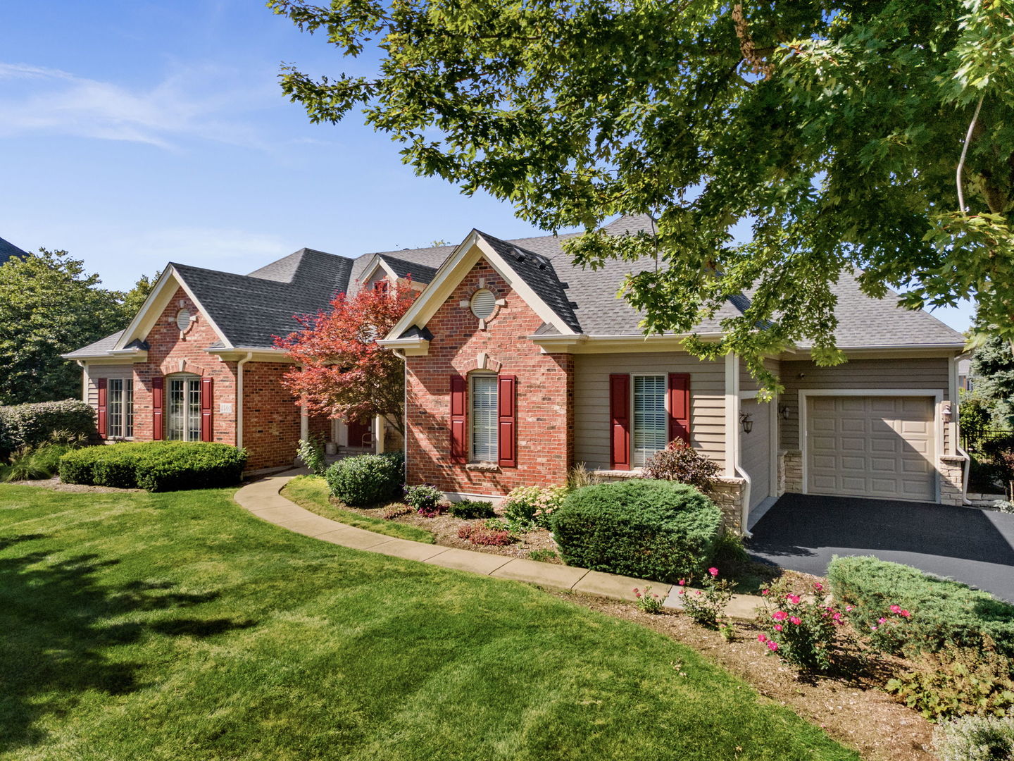 3401 Winding Meadow Lane Property Photo 3