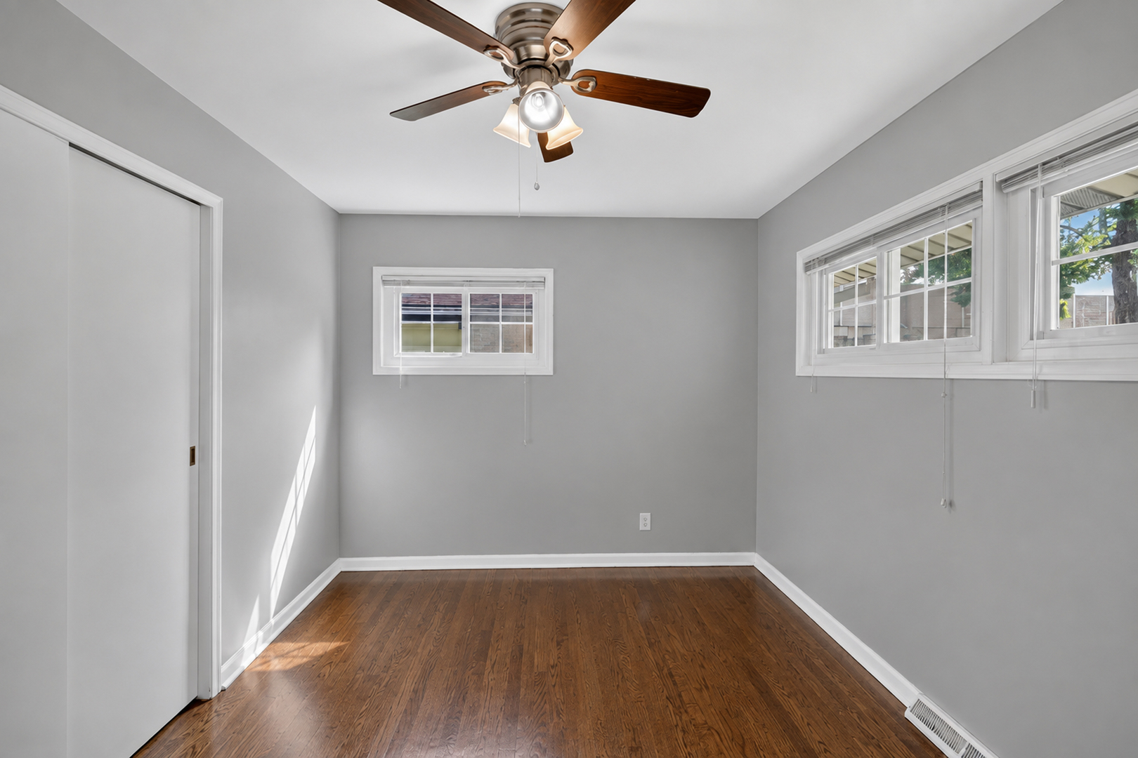 17427 Lorenz Avenue Property Photo 11