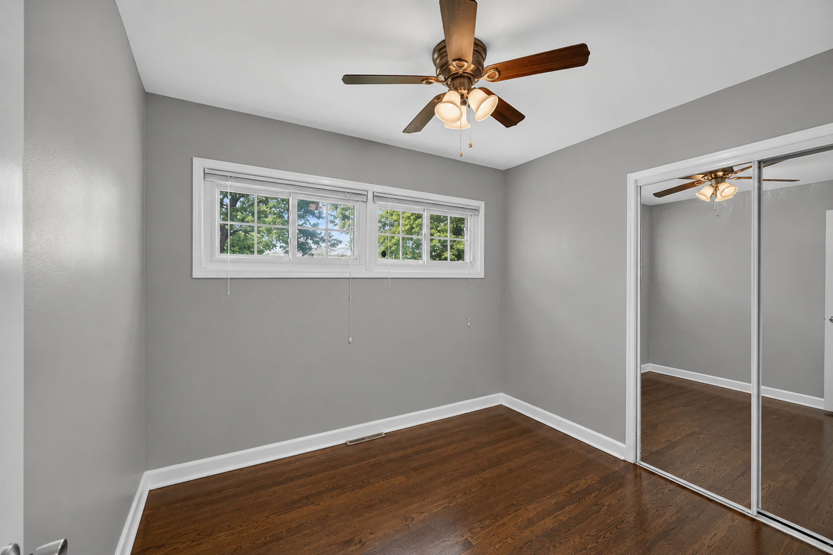 17427 Lorenz Avenue Property Photo 12