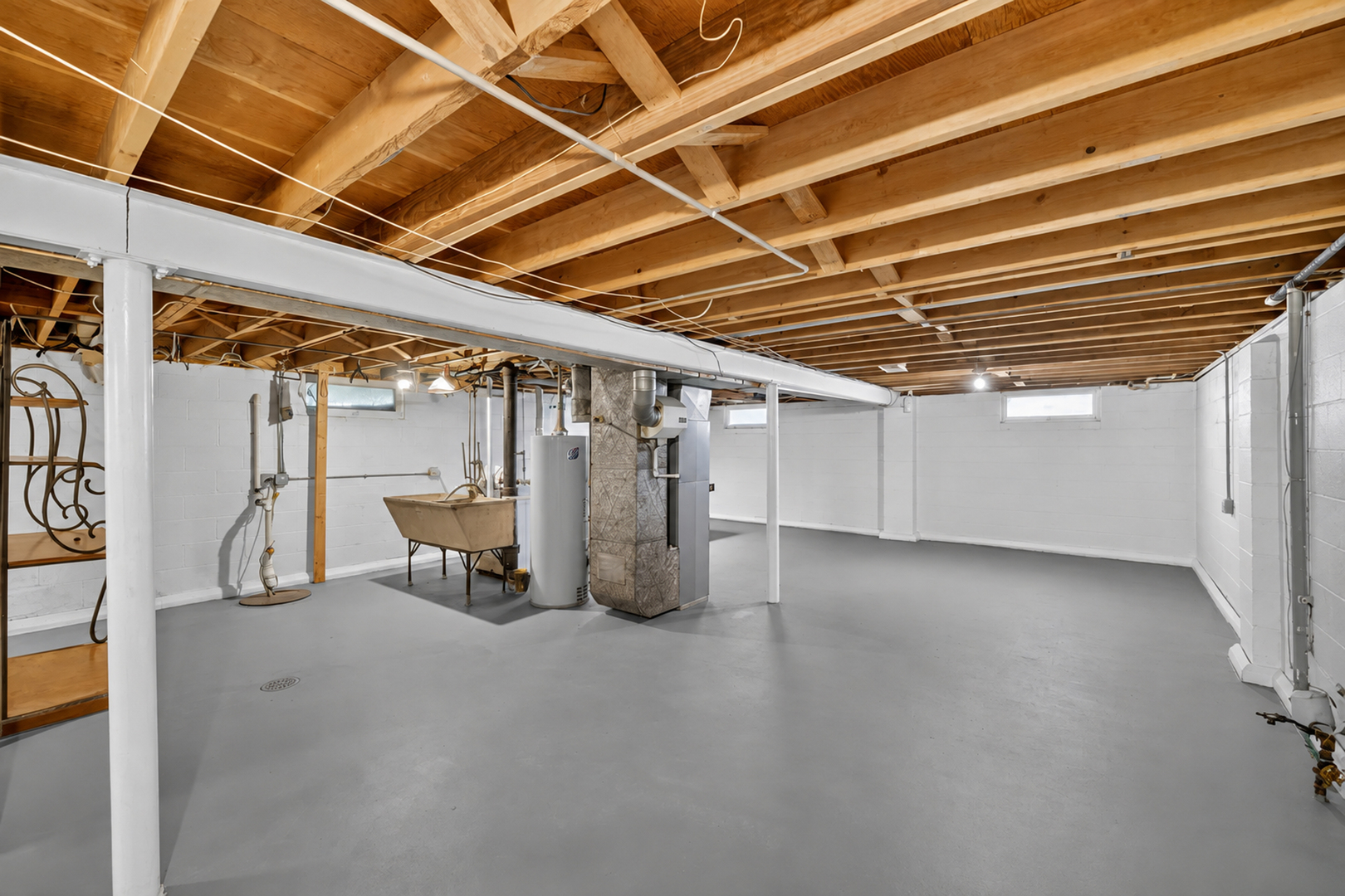 17427 Lorenz Avenue Property Photo 18