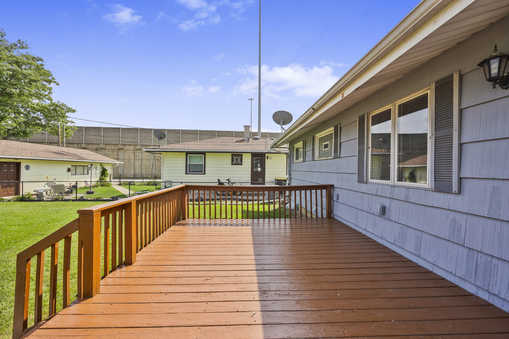 17427 Lorenz Avenue Property Photo 21