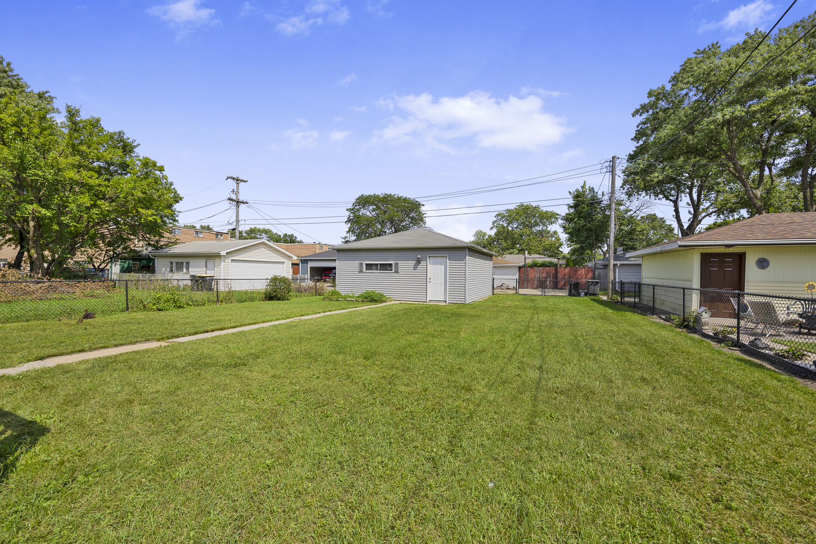 17427 Lorenz Avenue Property Photo 22