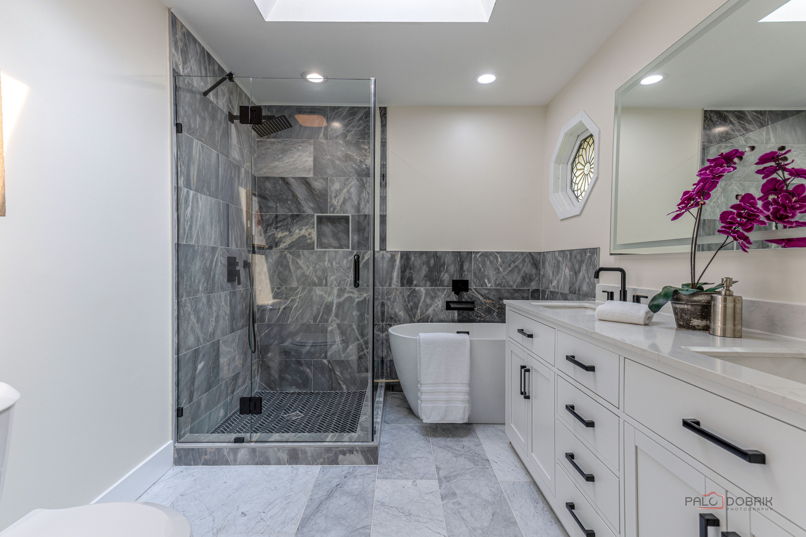 12745442 Property Photo 18