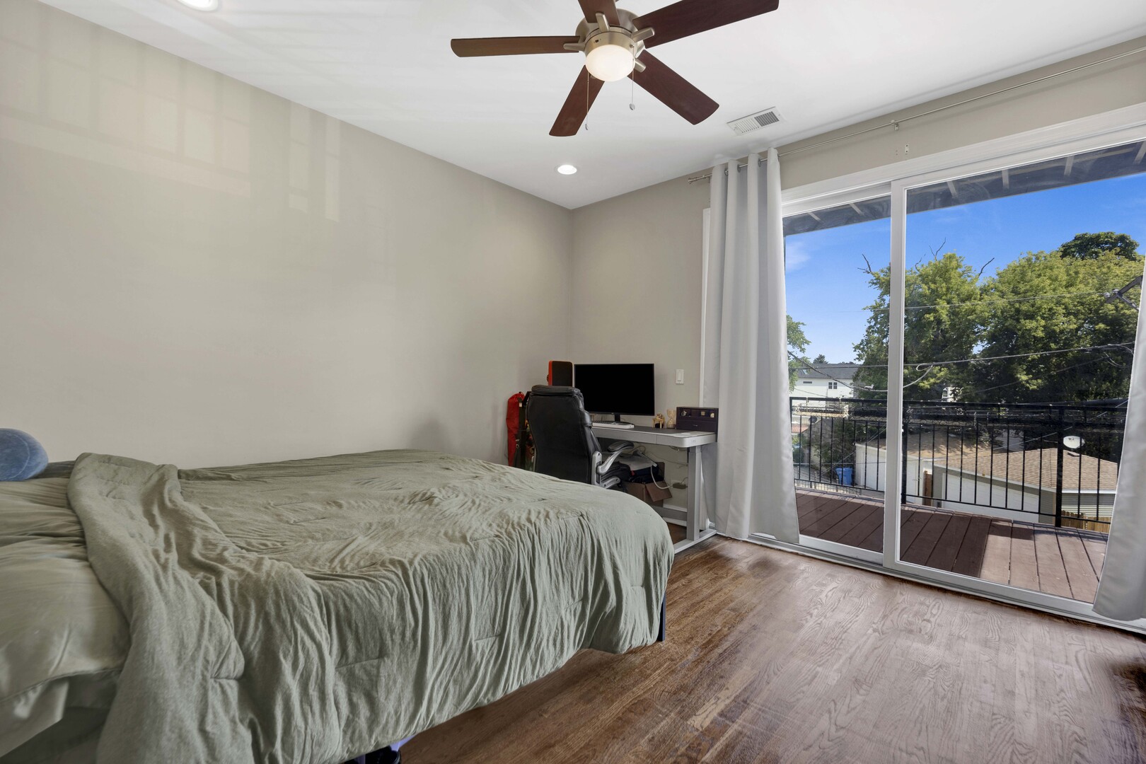 3505 N Elston Avenue 2 Property Photo 13