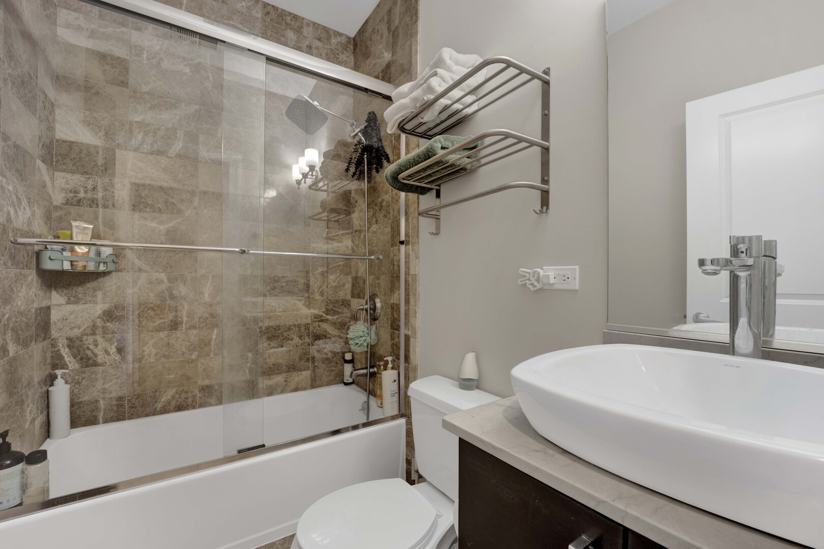 3505 N Elston Avenue 2 Property Photo 22
