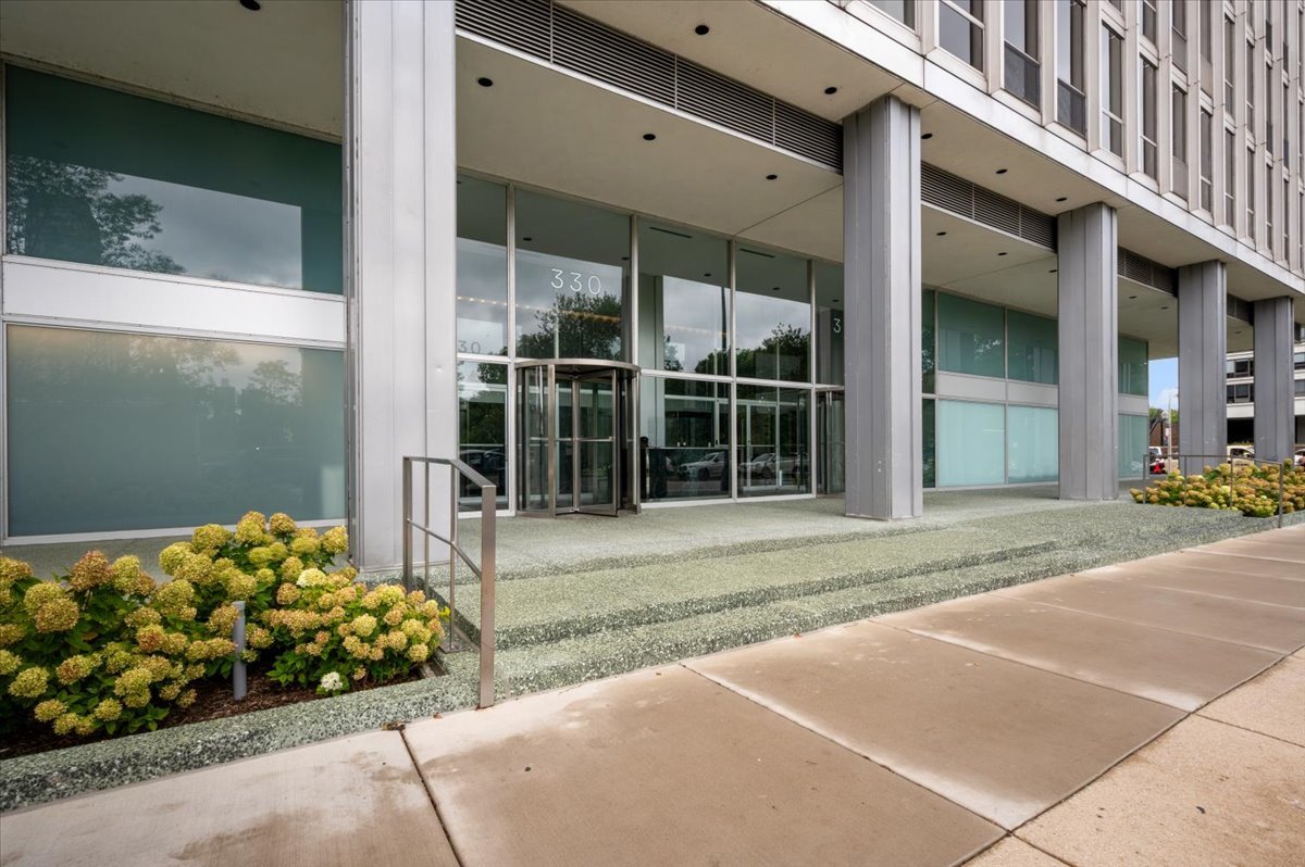 330 W Diversey Parkway 706 Property Photo 2