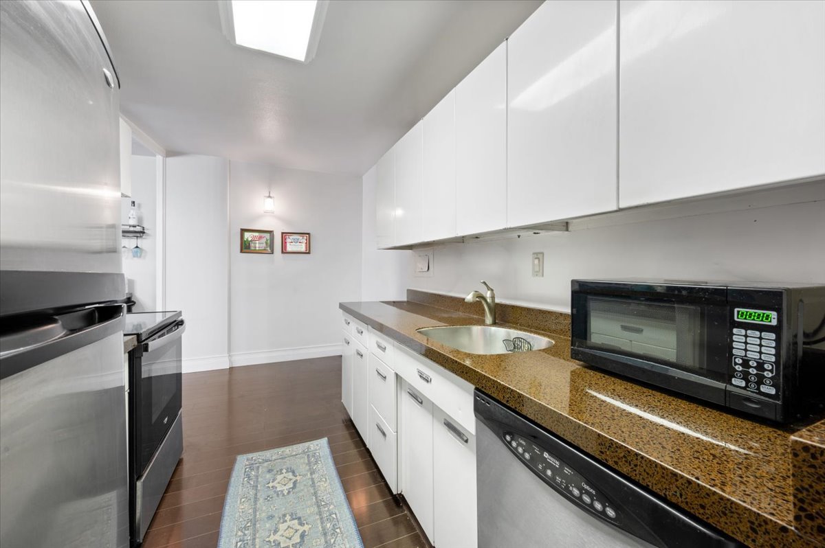 330 W Diversey Parkway 706 Property Photo 11