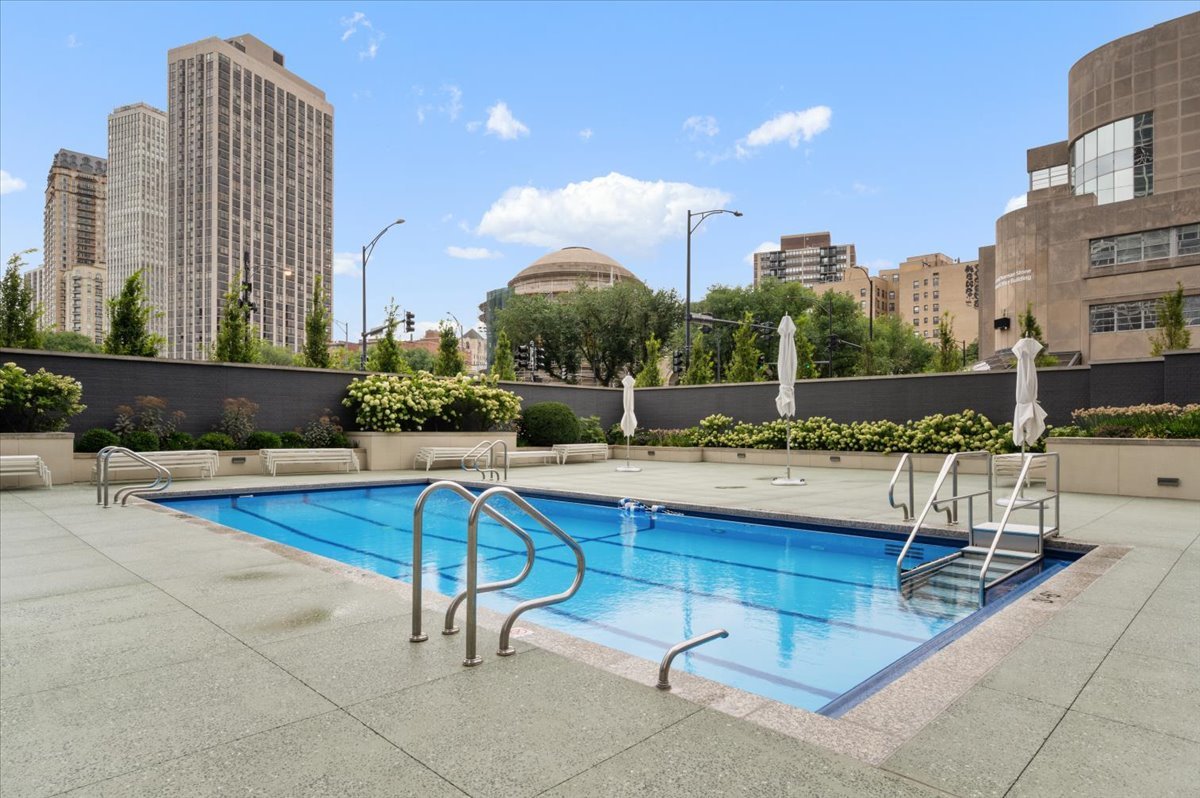 330 W Diversey Parkway 706 Property Photo 17