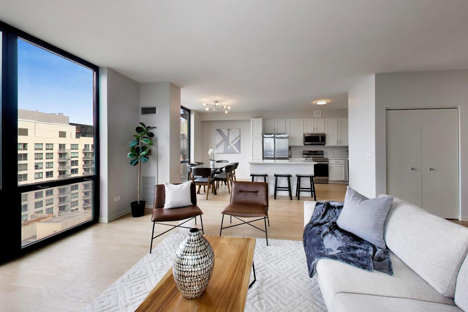 435 W Erie Street 1508 Property Photo 4